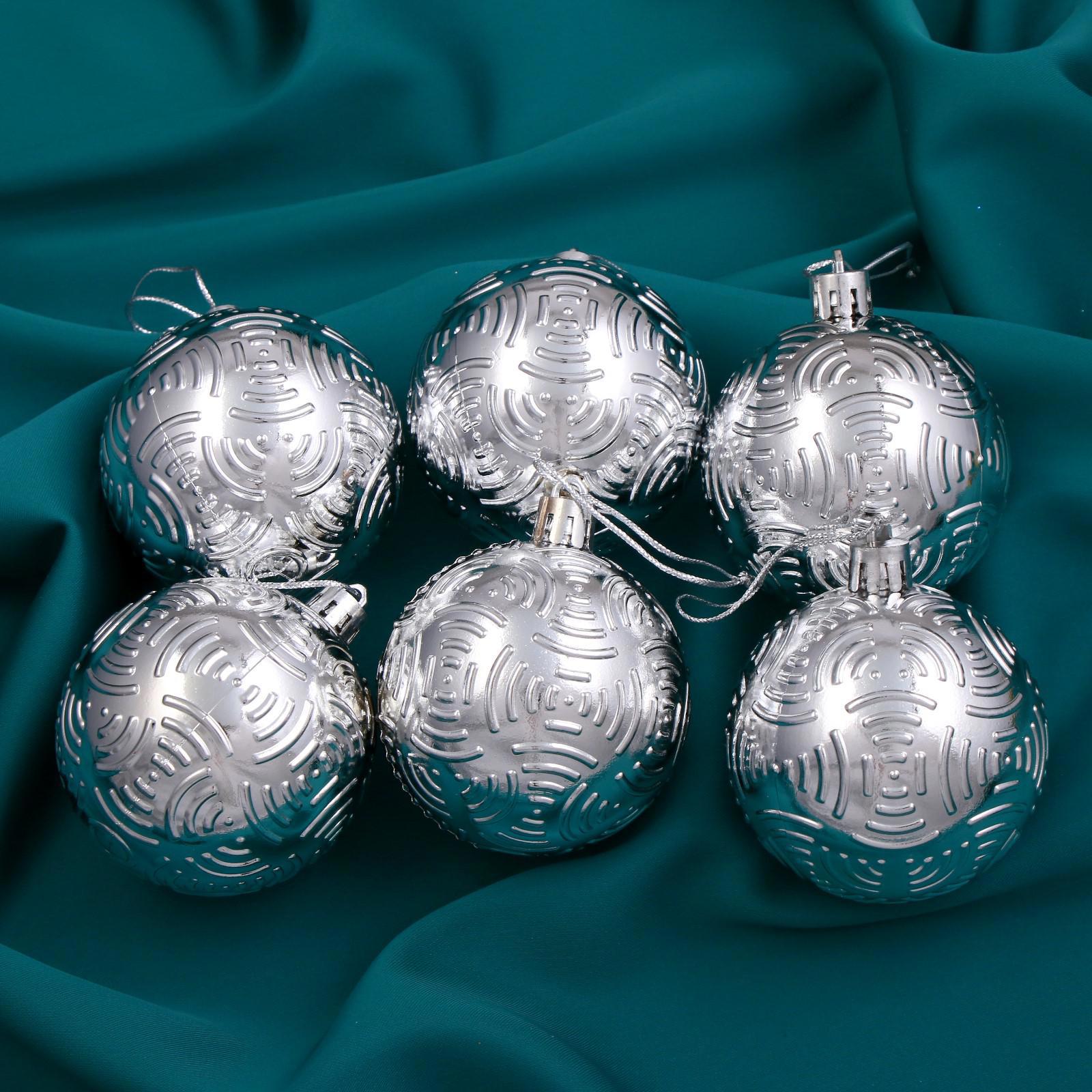 Изображение товара Набор елочных шаров Зимнее волшебство 4941989 6 см пластик серый/серебристый 6 шт