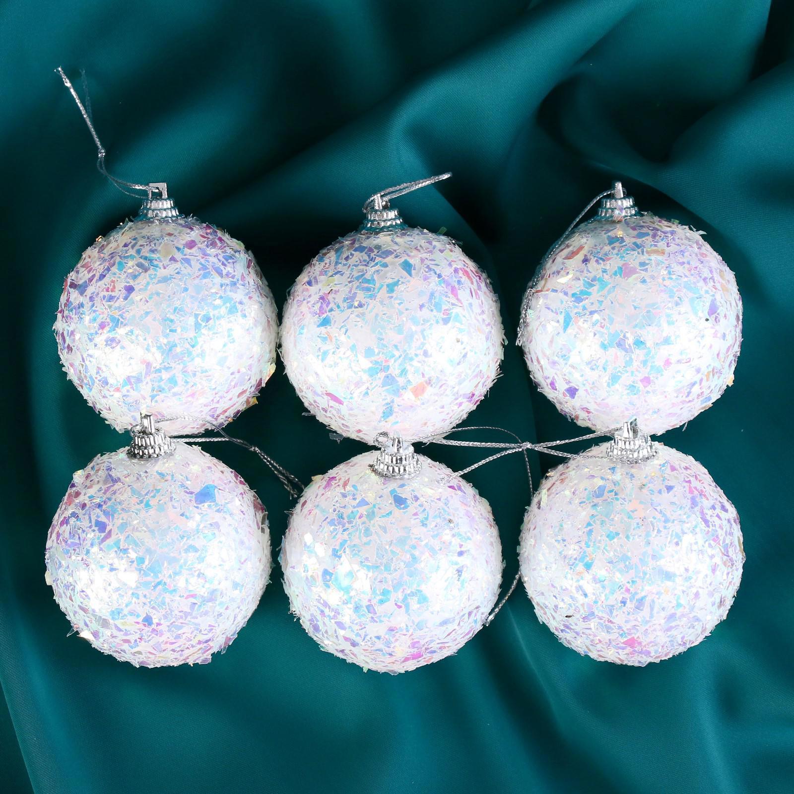 Изображение товара Набор елочных шаров Зимнее волшебство 6 см белый 6 шт