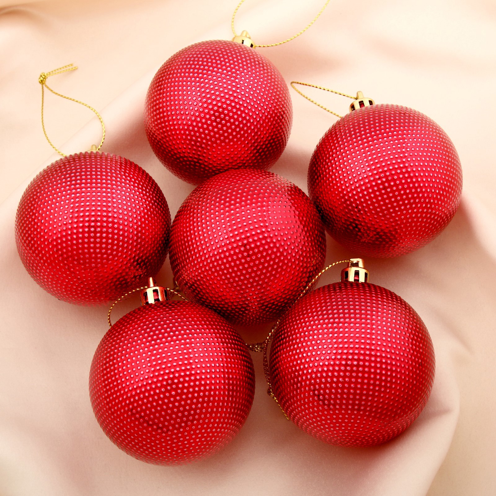 Изображение товара Набор елочных шаров Зимнее волшебство 6 шт красный пластик с блестками диаметр 6 см