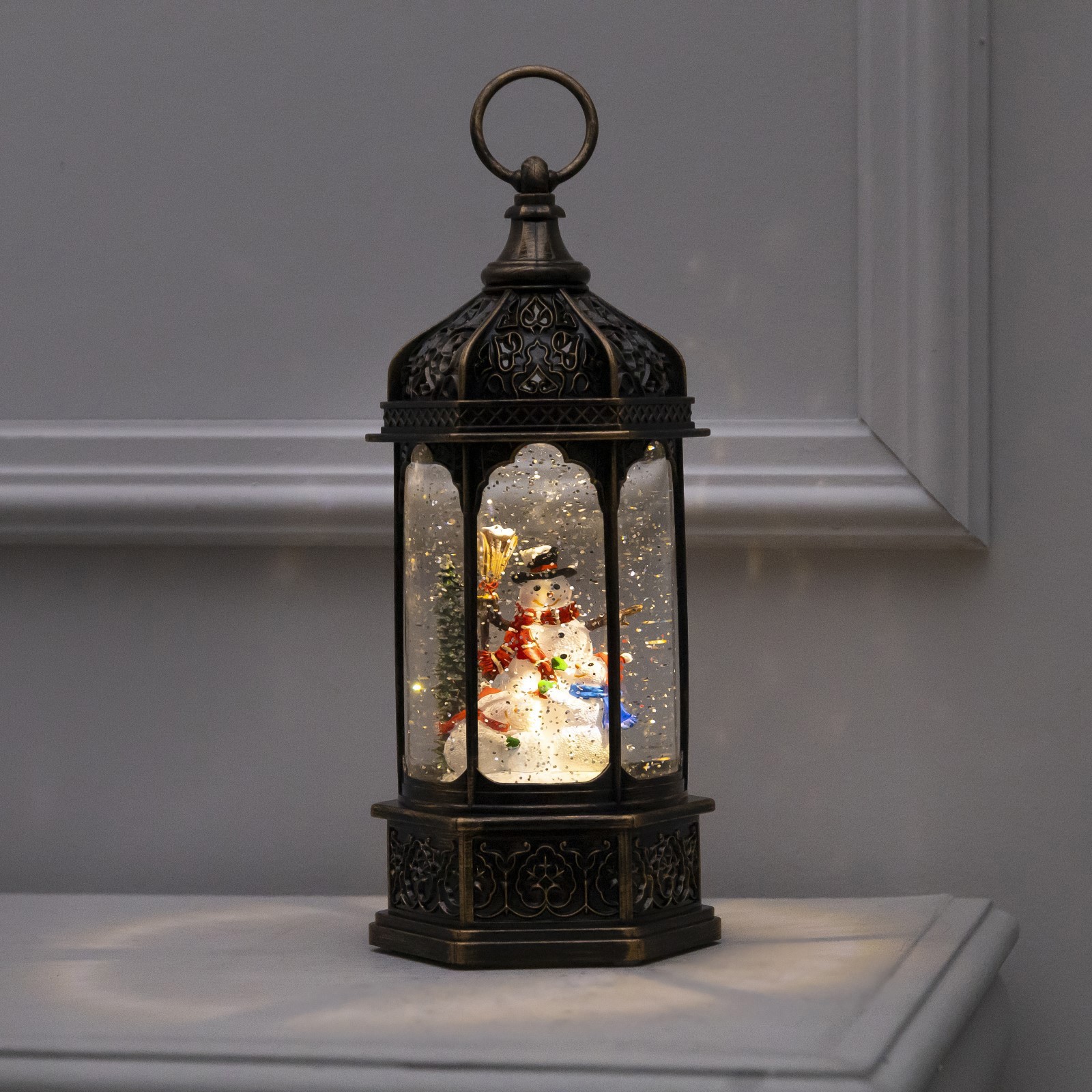 Изображение товара Светящаяся электрическая фигура фонарь со снеговиками 13x28.5x12 см в стиле Нового года