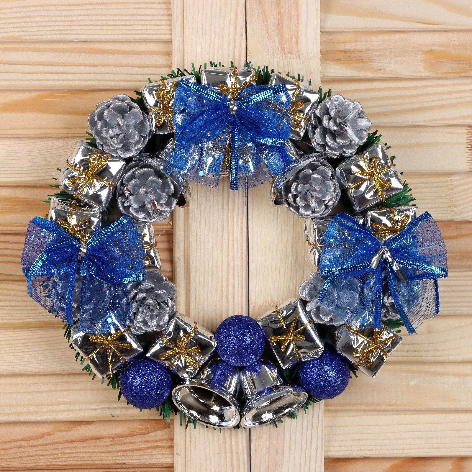 Изображение товара Рождественский венок Зимнее волшебство 22 см с декором для дома и офиса