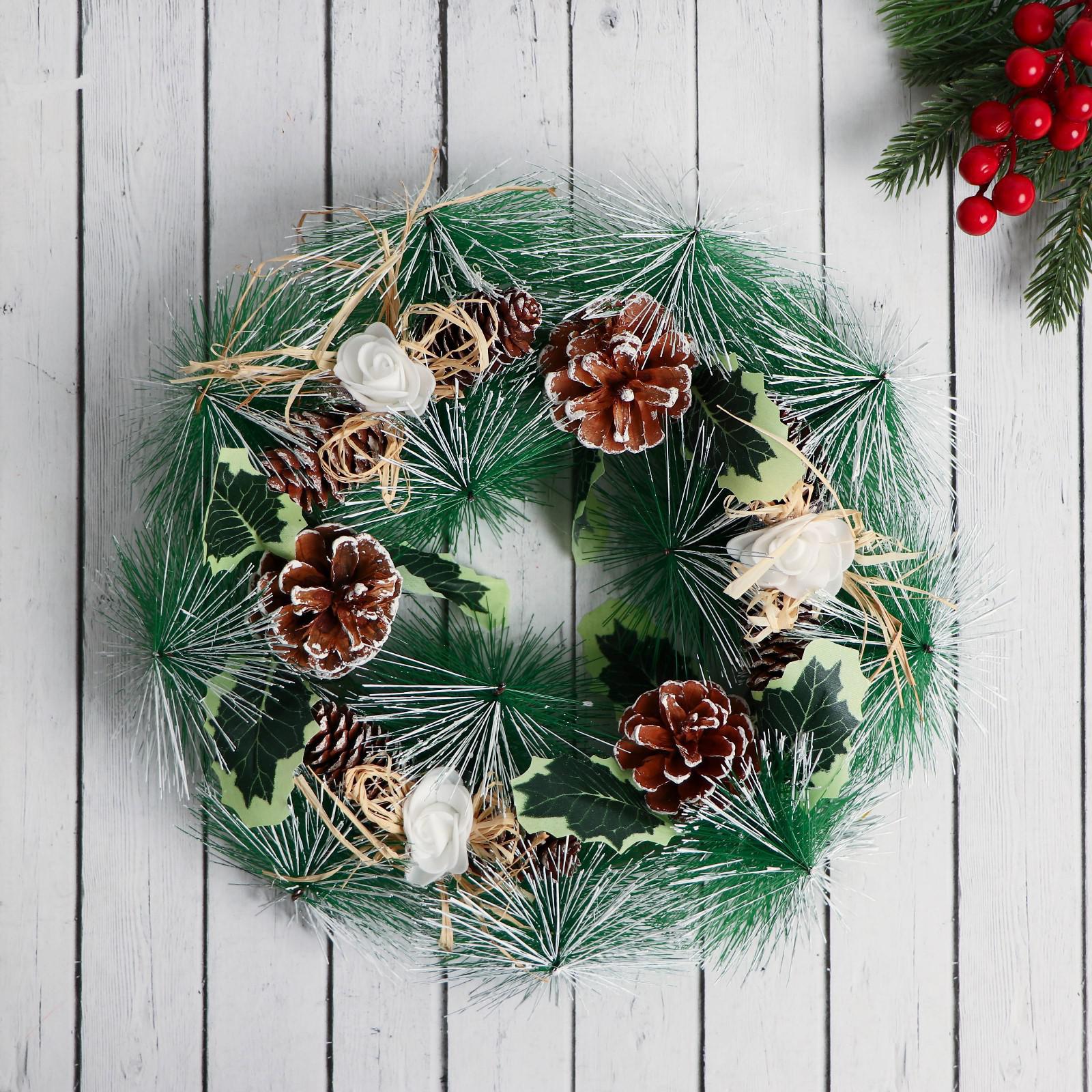 Изображение товара Рождественский венок Зимнее волшебство 2372216 ø 27 см с декором