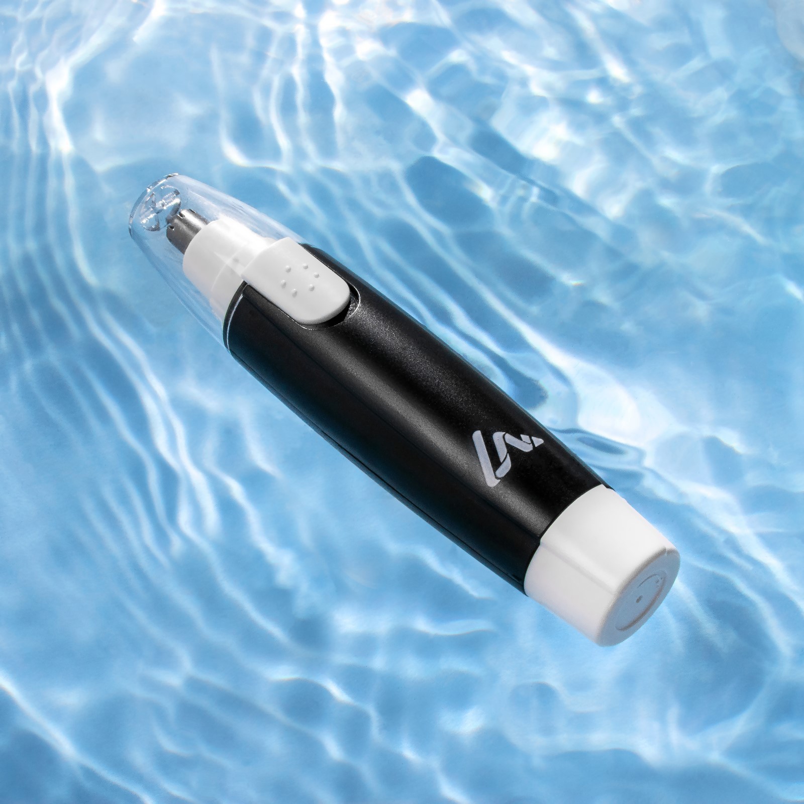 Изображение товара Триммер для носа и ушей LuazON LTRI-08 компактное устройство для домашнего ухода