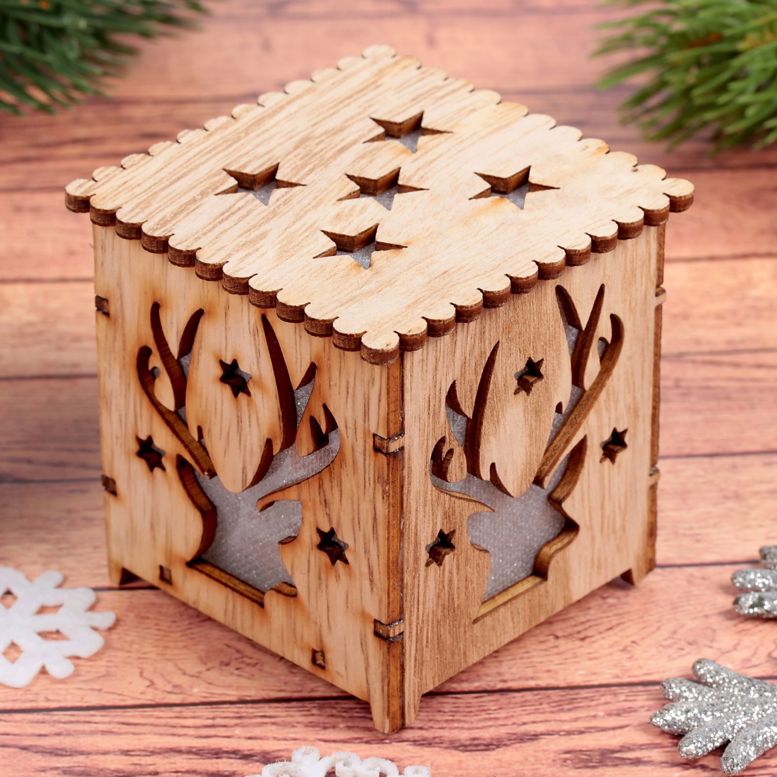 Изображение товара Светящаяся электрическая фигура 2303468 Праздничный олень для дома Лесная мастерская 1 лампа h 6.7 см бежевый