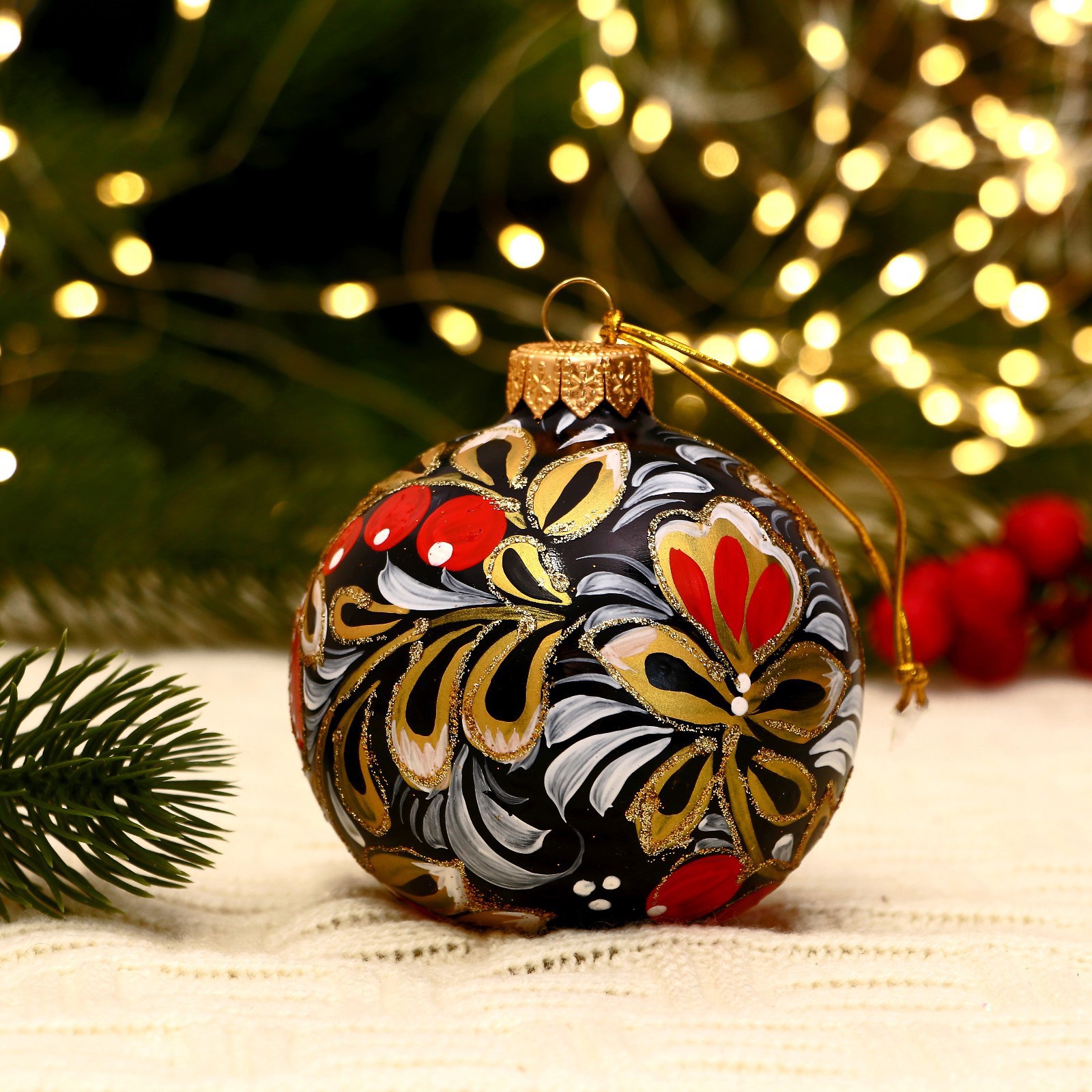 Изображение товара Елочный шар EVIS 5227246 Листики 8 см стекло разноцветный