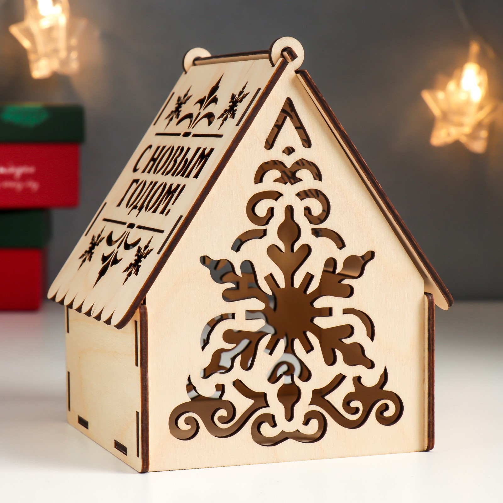 Изображение товара Шкатулка "Домик. Снежинка" 12x10x14 см