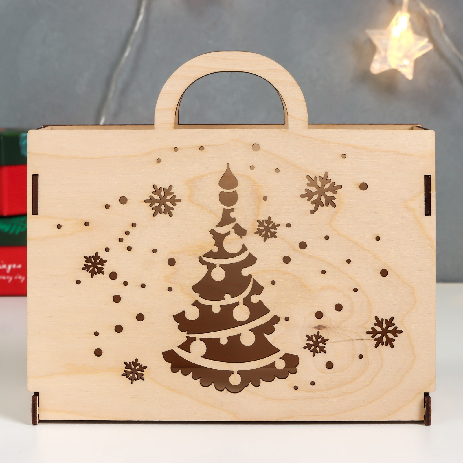 Изображение товара Шкатулка Чемоданчик: Ёлка — дарит порядок и уют