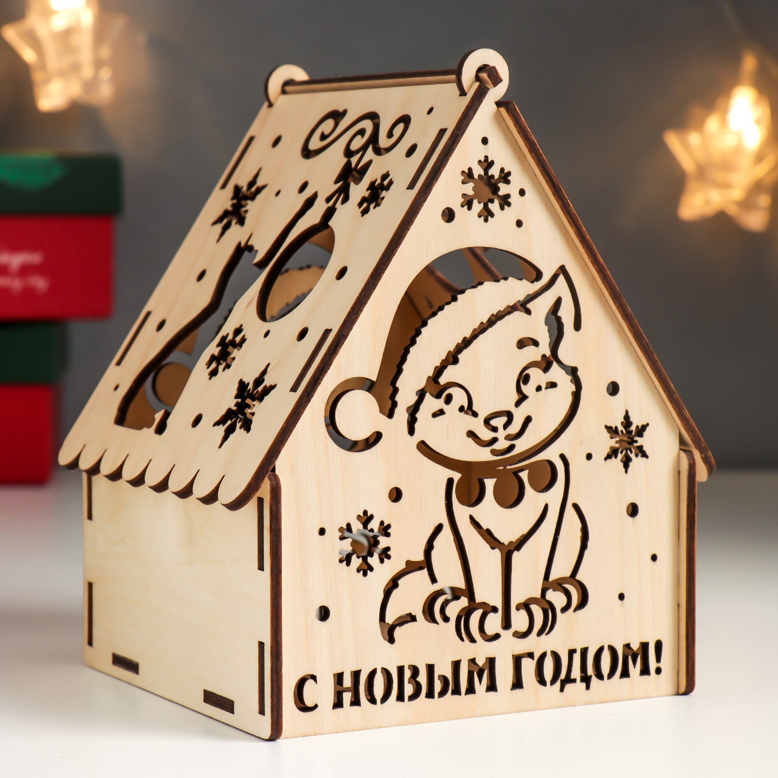 Изображение товара Шкатулка "Домик. Котик в шапке" 12x10x14 см