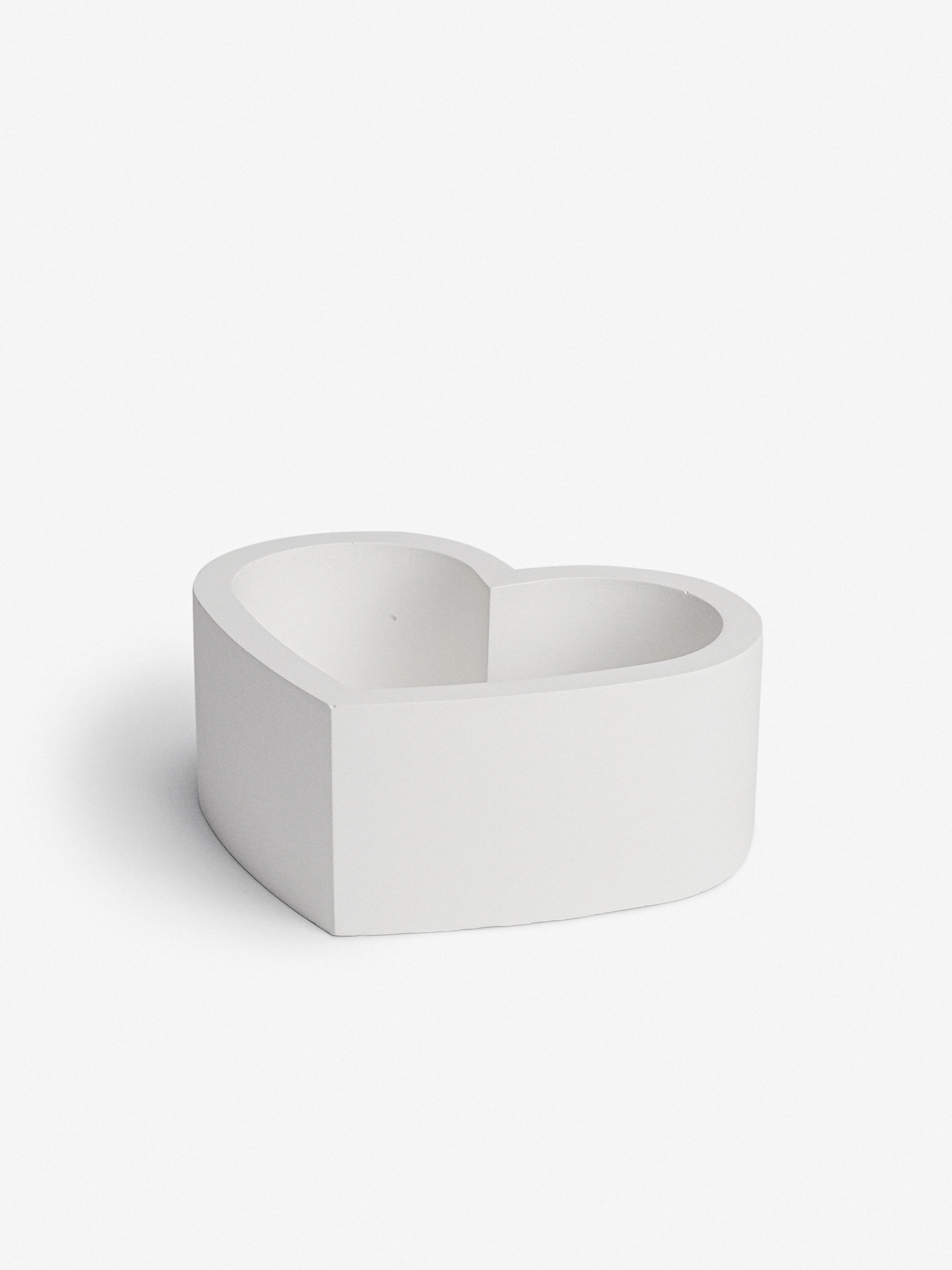 Изображение товара Кашпо Villermo "Сердце" для суккулентов, гипс