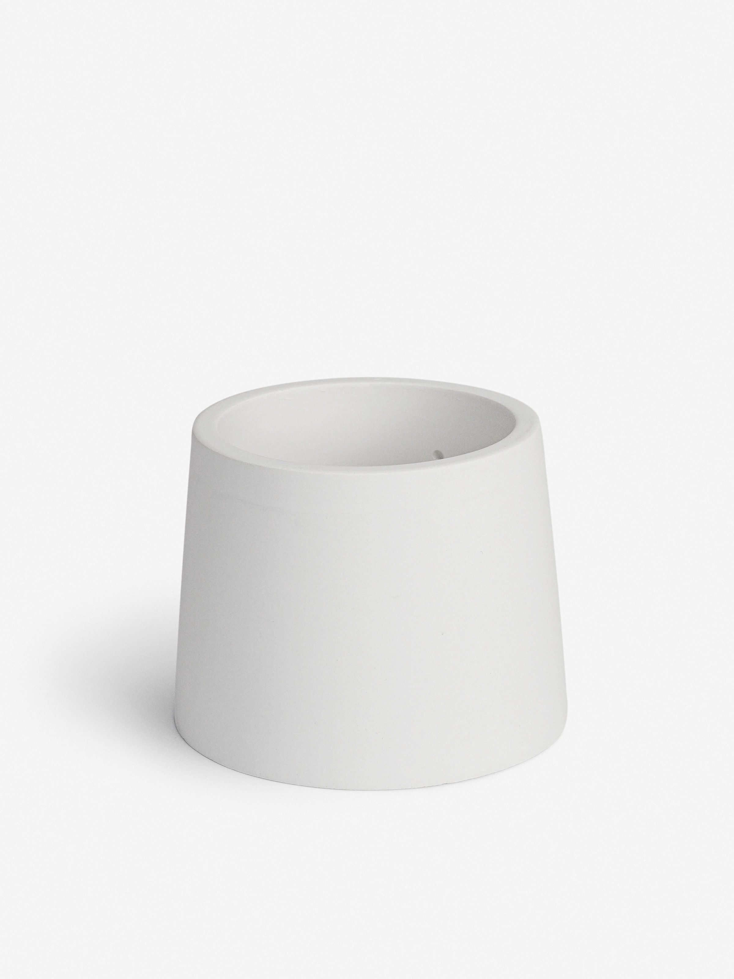 Изображение товара Кашпо Villermo "Конус" для суккулентов, гипс