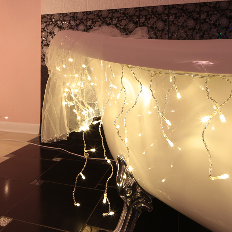 Изображение товара Электрогирлянда комнатная бахрома 1.8х0.5м 48 ламп теплый белый свет 8 режимов работы