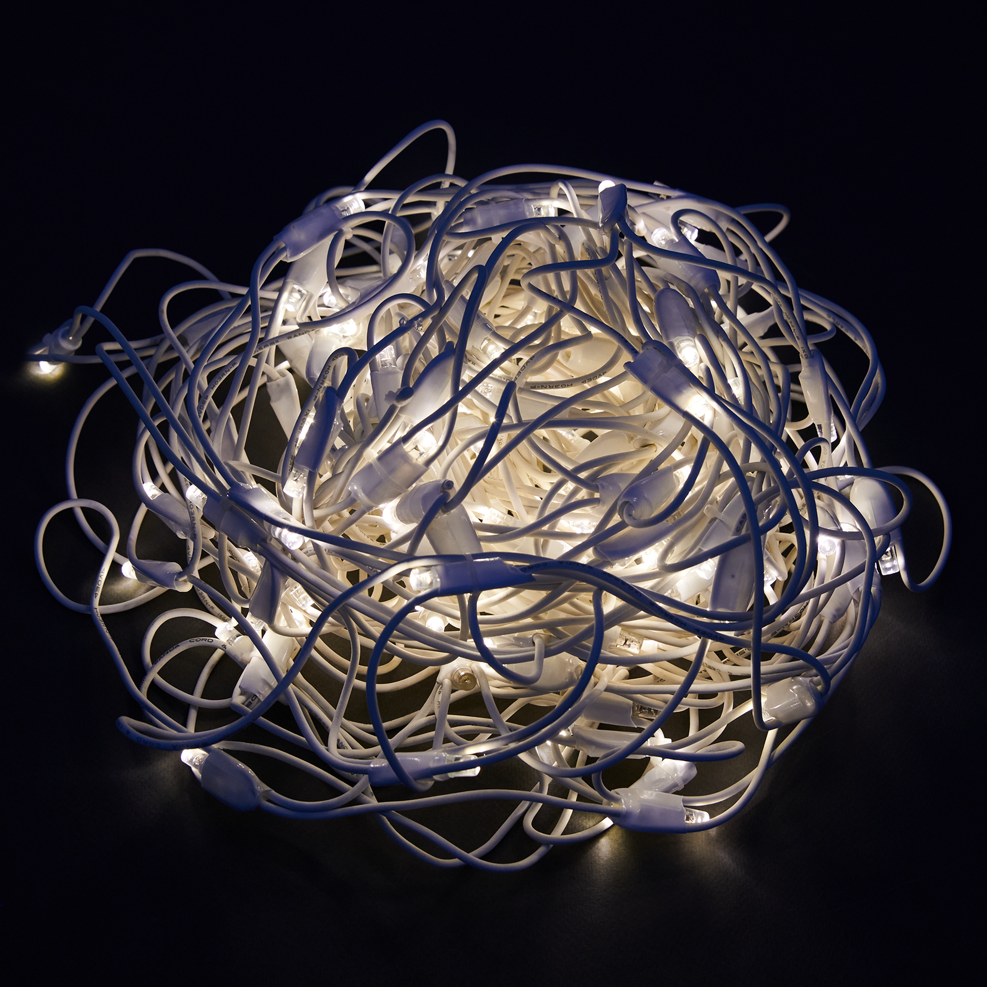 Изображение товара Электрогирлянда универсальная сеть 1.5x2м 150 LED теплый белый свет IP20