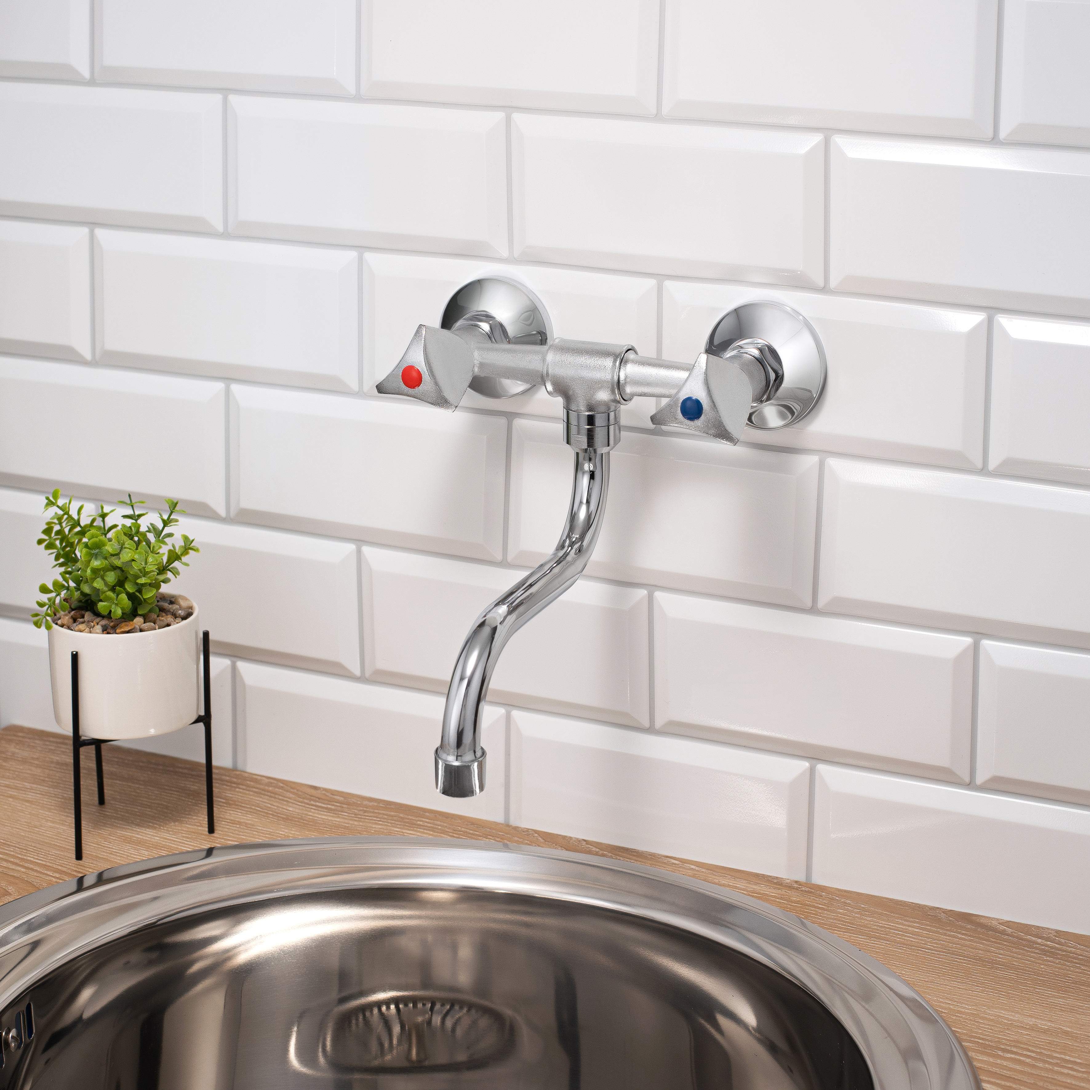 Изображение товара Двухвентильный настенный смеситель РМС SL119-361 с длинным изливом хром