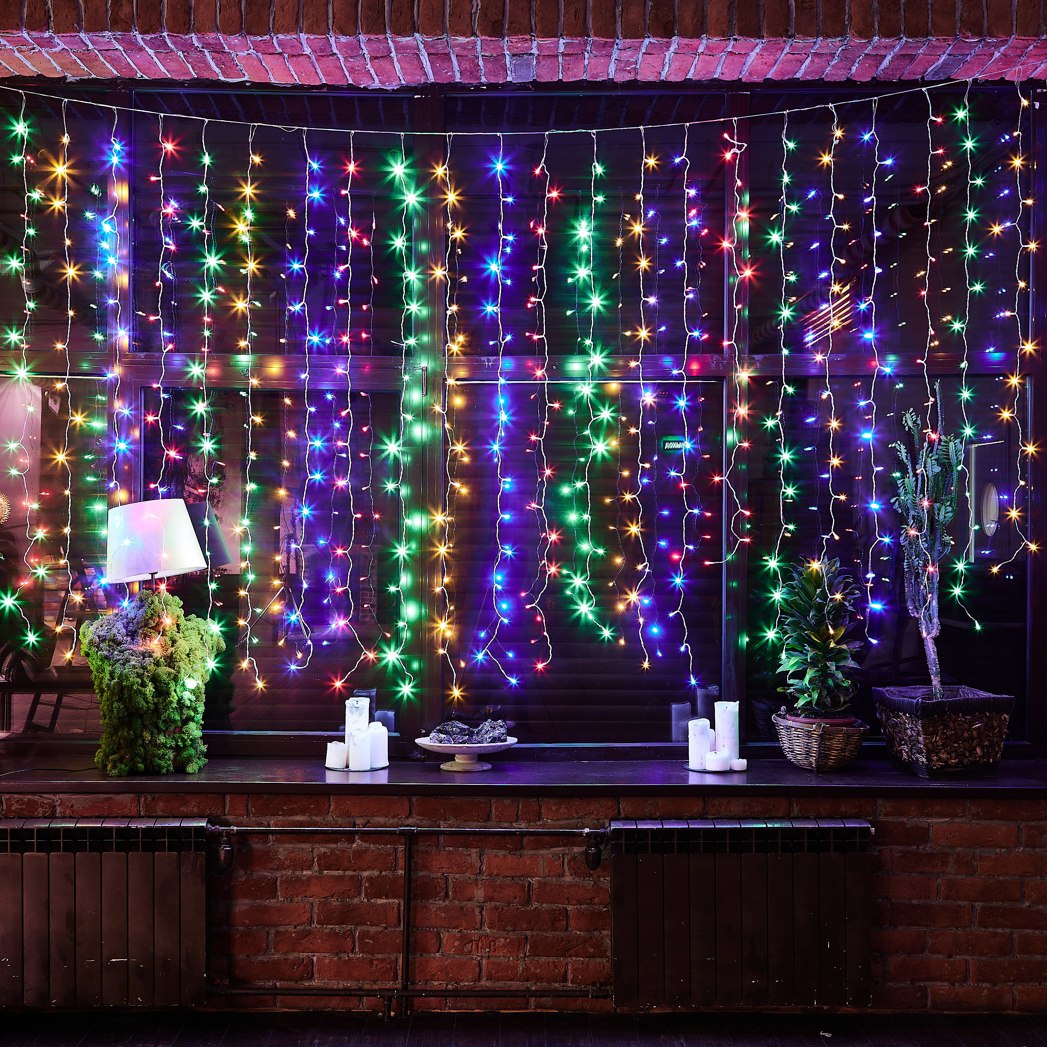 Изображение товара Гирлянда светодиодная влагозащищенная занавес 3x2 м 384 LED разноцветная Uniel