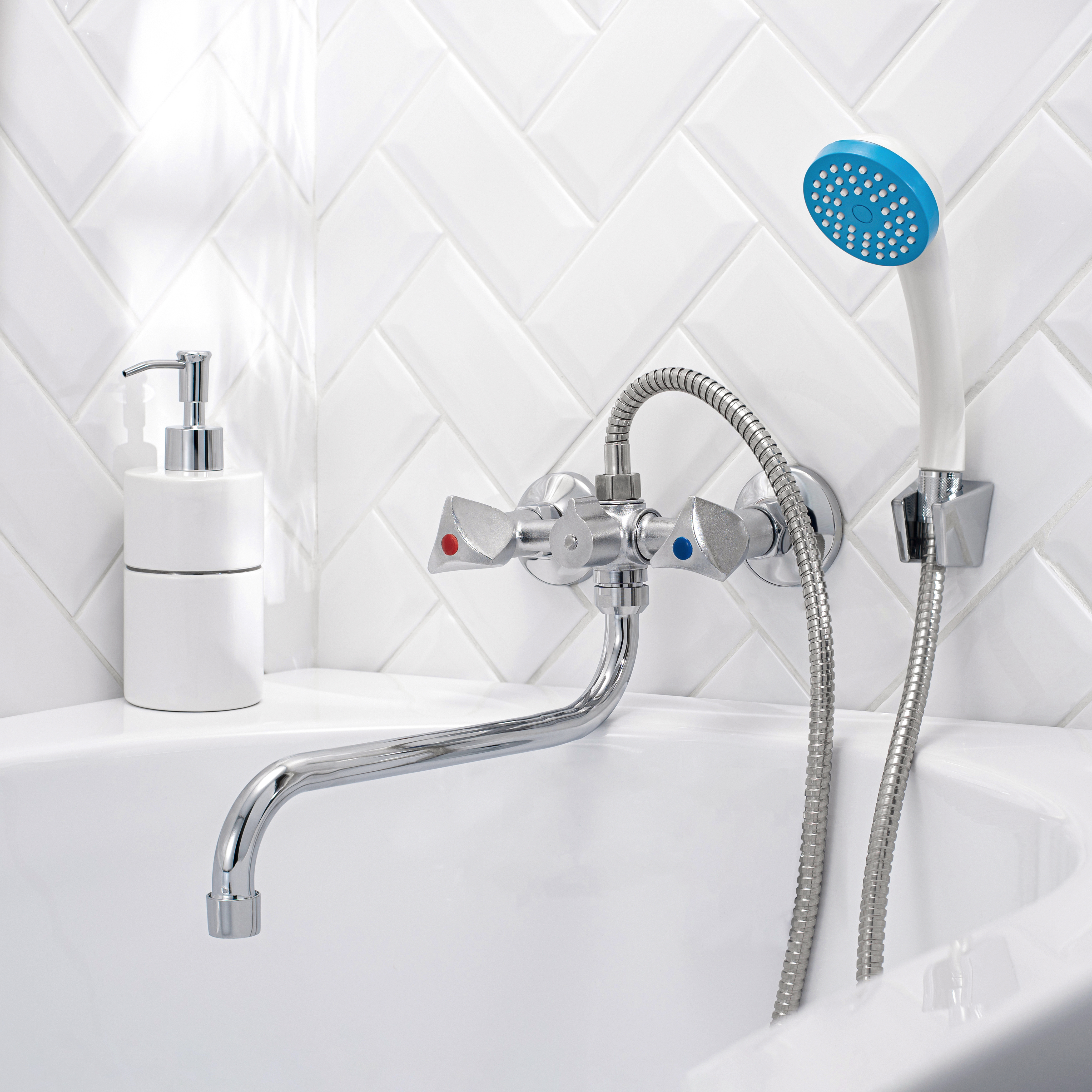 Изображение товара Смеситель для ванны РМС SL119-143 двухвентильный хром