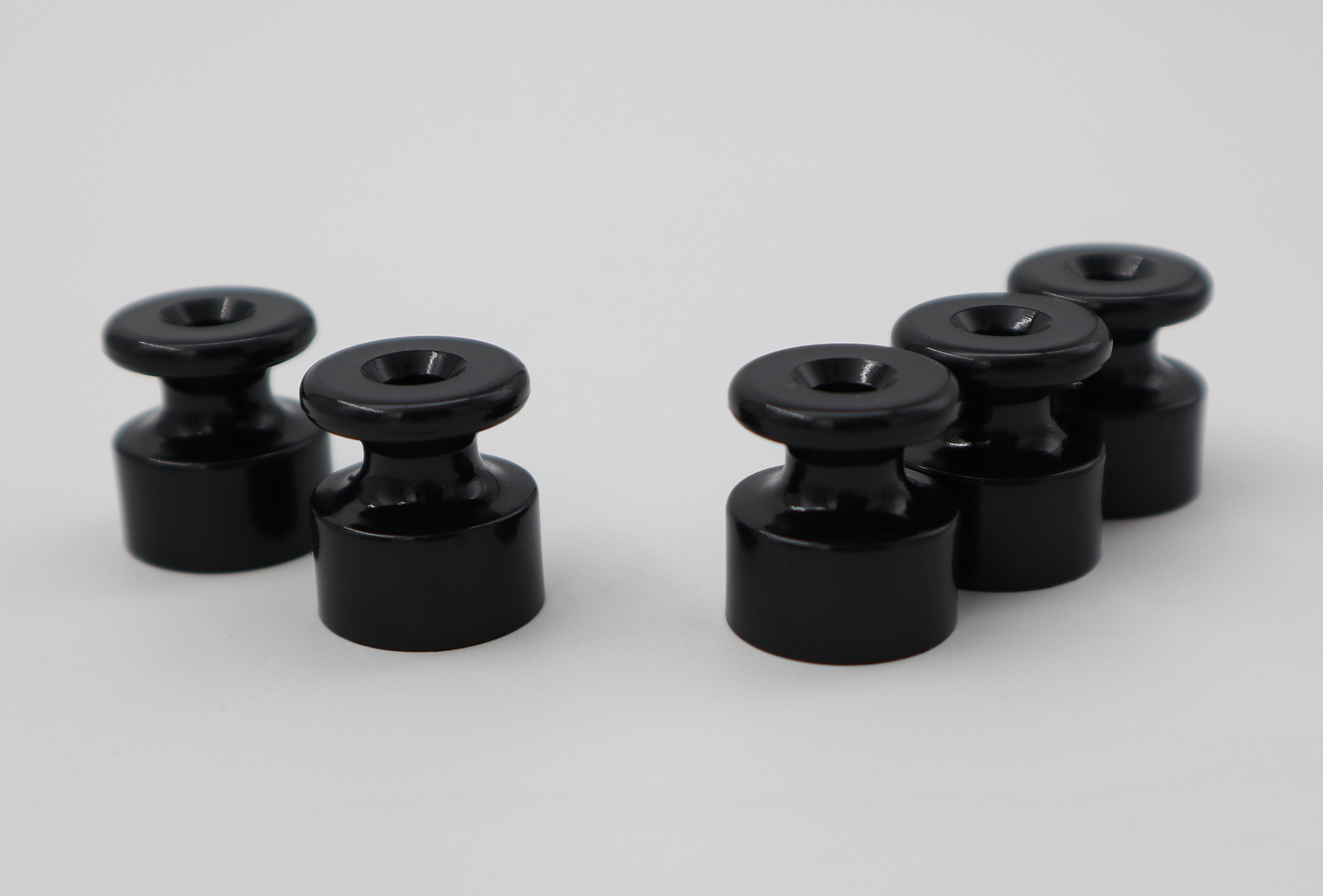 Изображение товара Фиксатор кабеля Экопласт LK Vintage для внешней проводки цвет черный