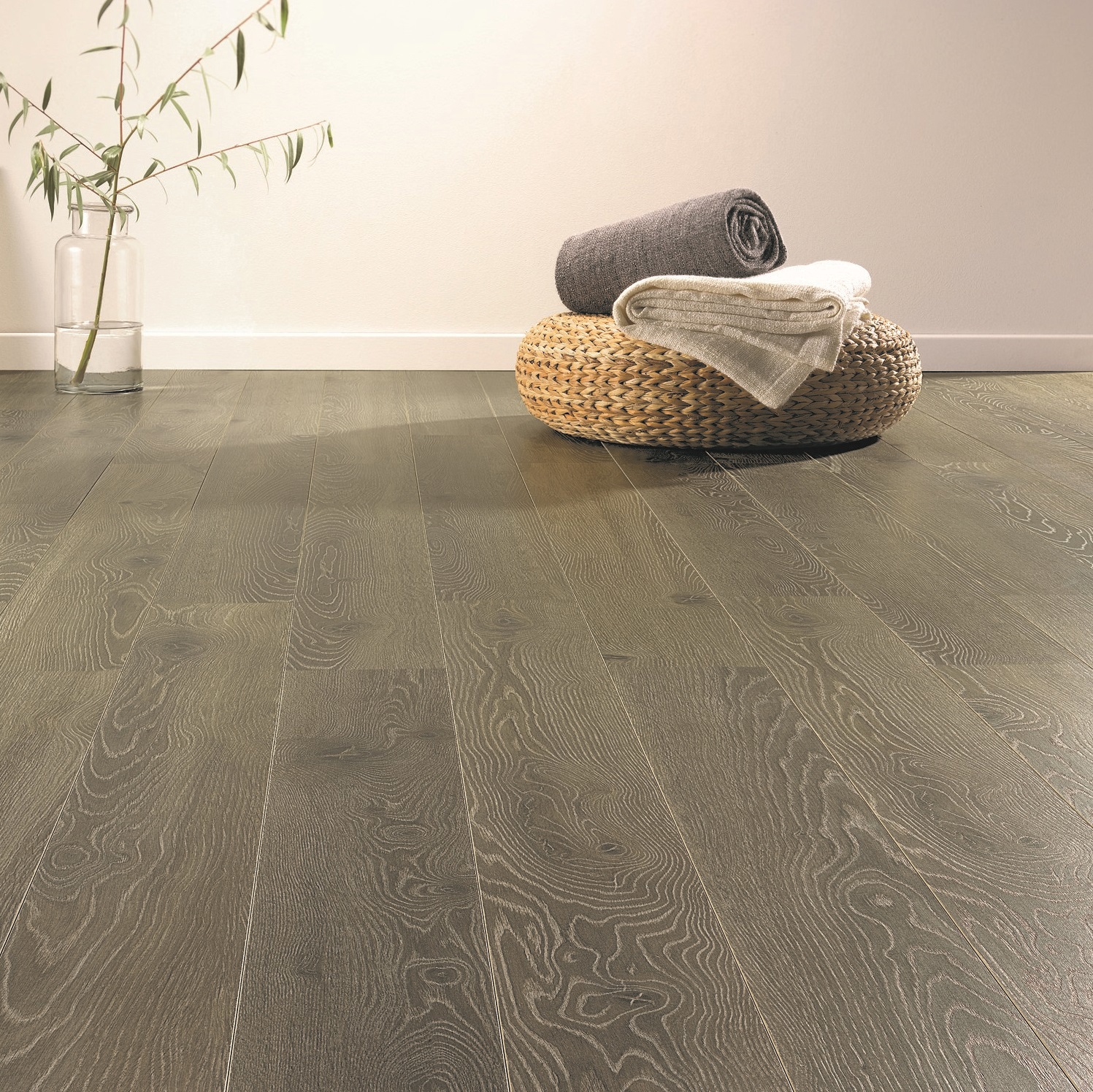Изображение товара Ламинат Alsafloor Osmoze Alpes Oak 33 класс толщина 8 мм с фаской 2.22 м²