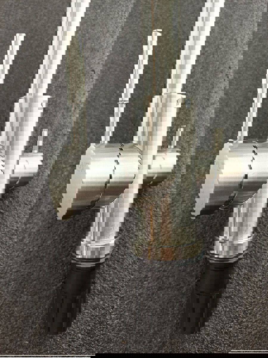 Изображение товара Однорычажный кухонный смеситель Oute T60203c излив 28 см серебристый