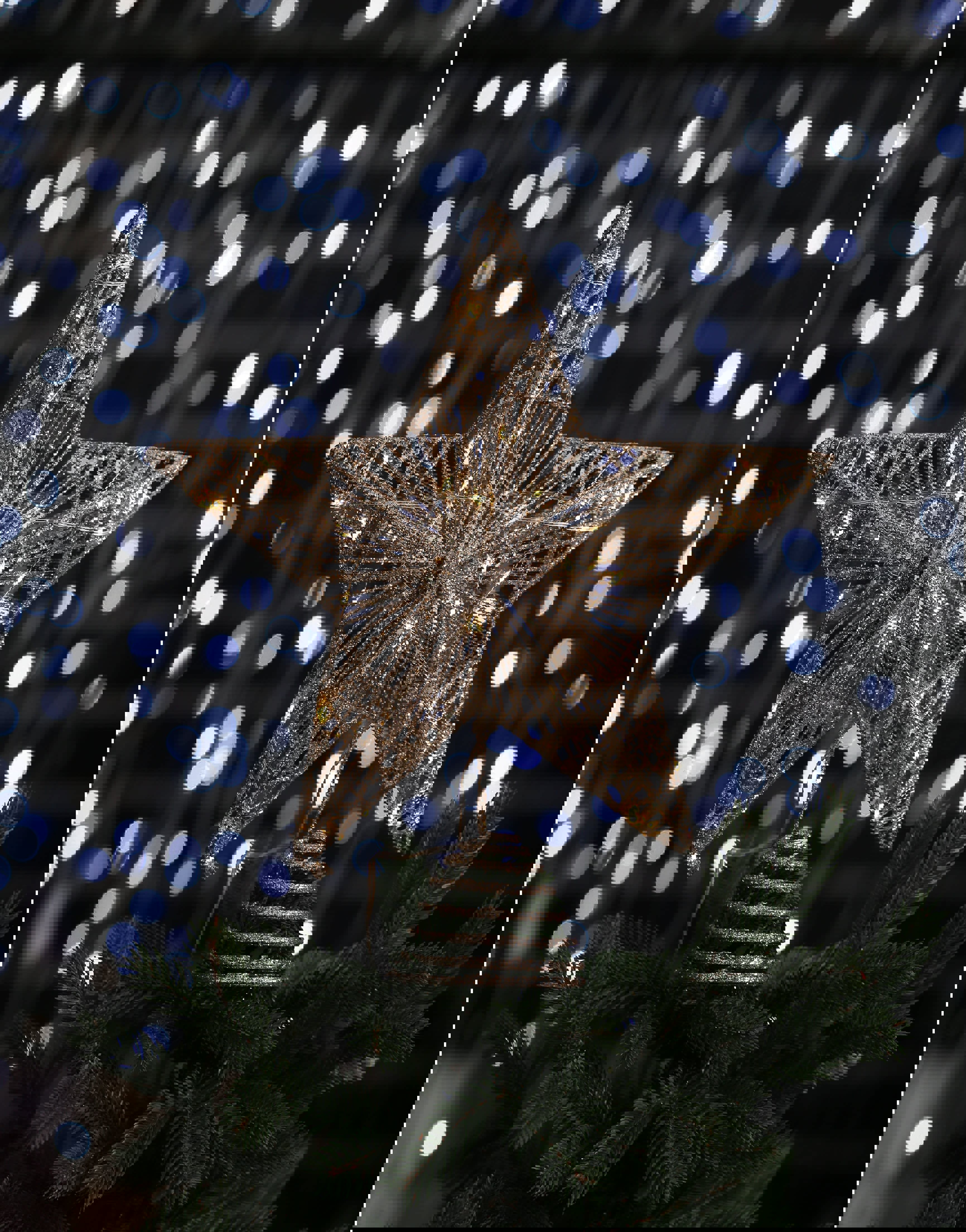 Изображение товара Верхушка на елку Merry green Звезда с диодами h 30 см бежевый