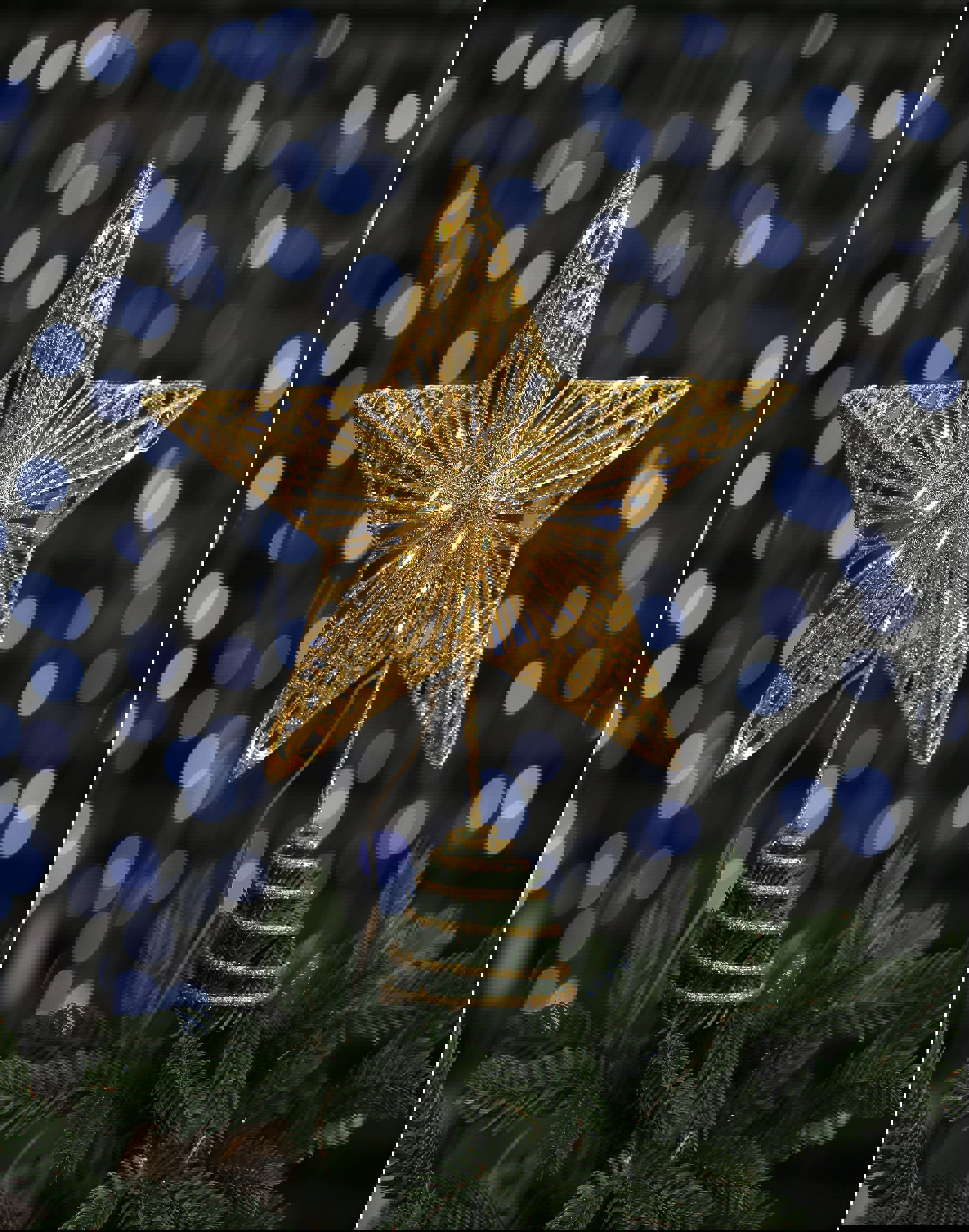 Изображение товара Верхушка на елку Merry green Звезда с диодами h 25 см жёлтый / золотой