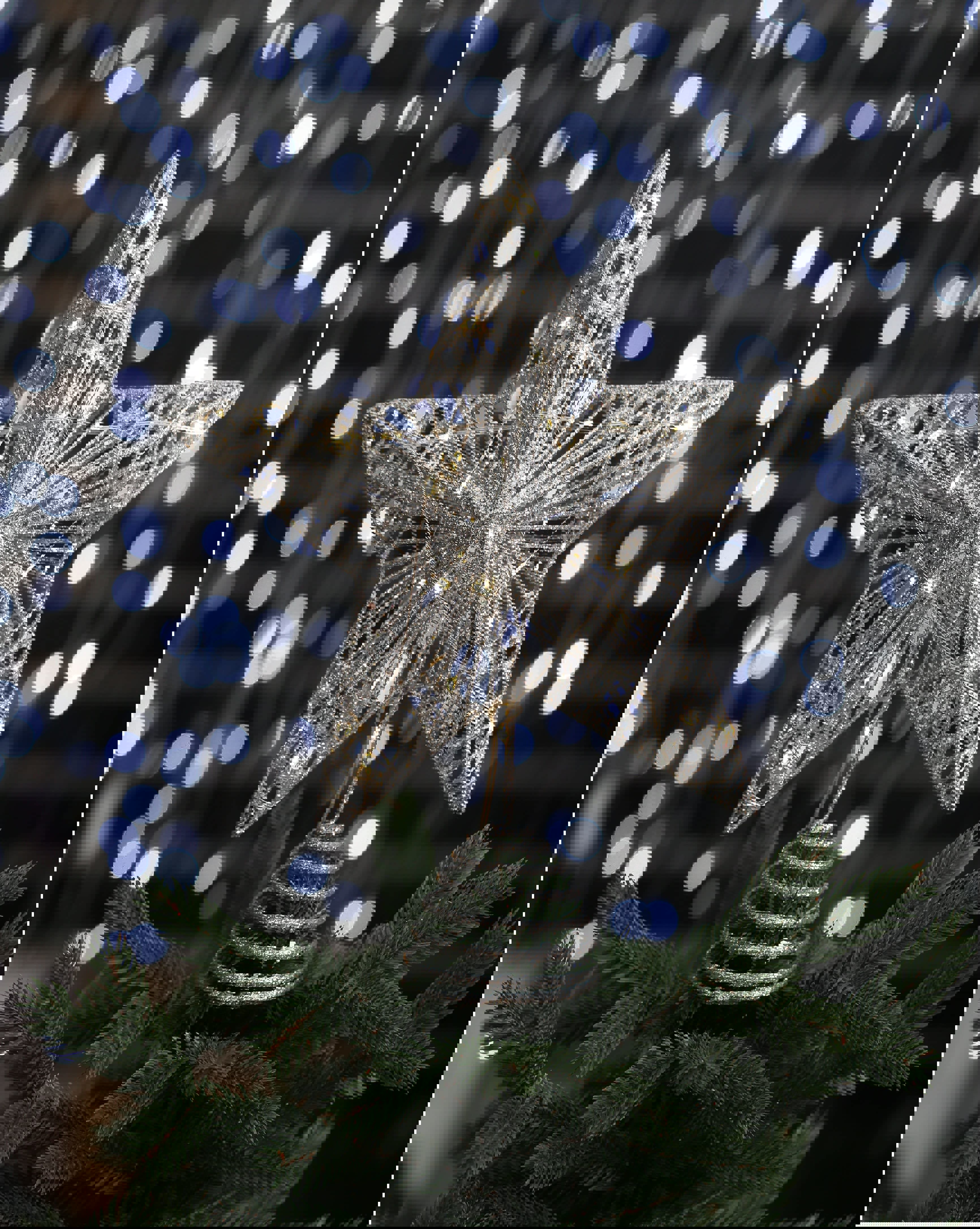 Изображение товара Верхушка на елку Merry green Звезда с диодами h 30 см серый / серебристый