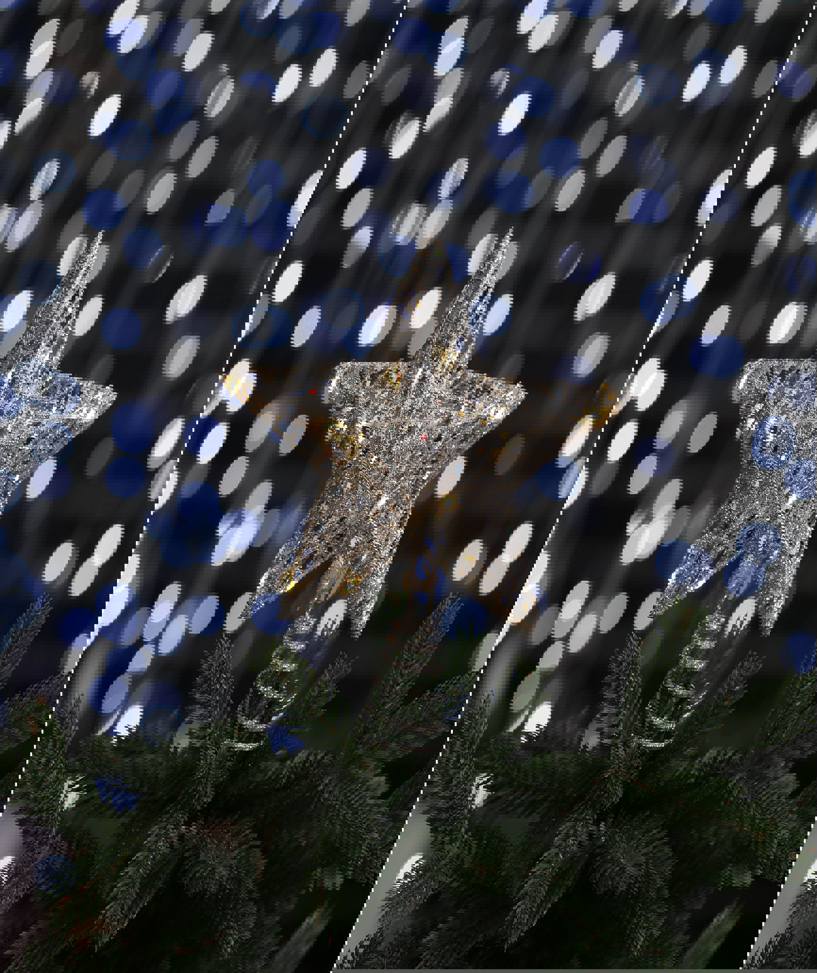 Изображение товара Верхушка на елку Merry green Звезда с диодами h 15 см серый / серебристый