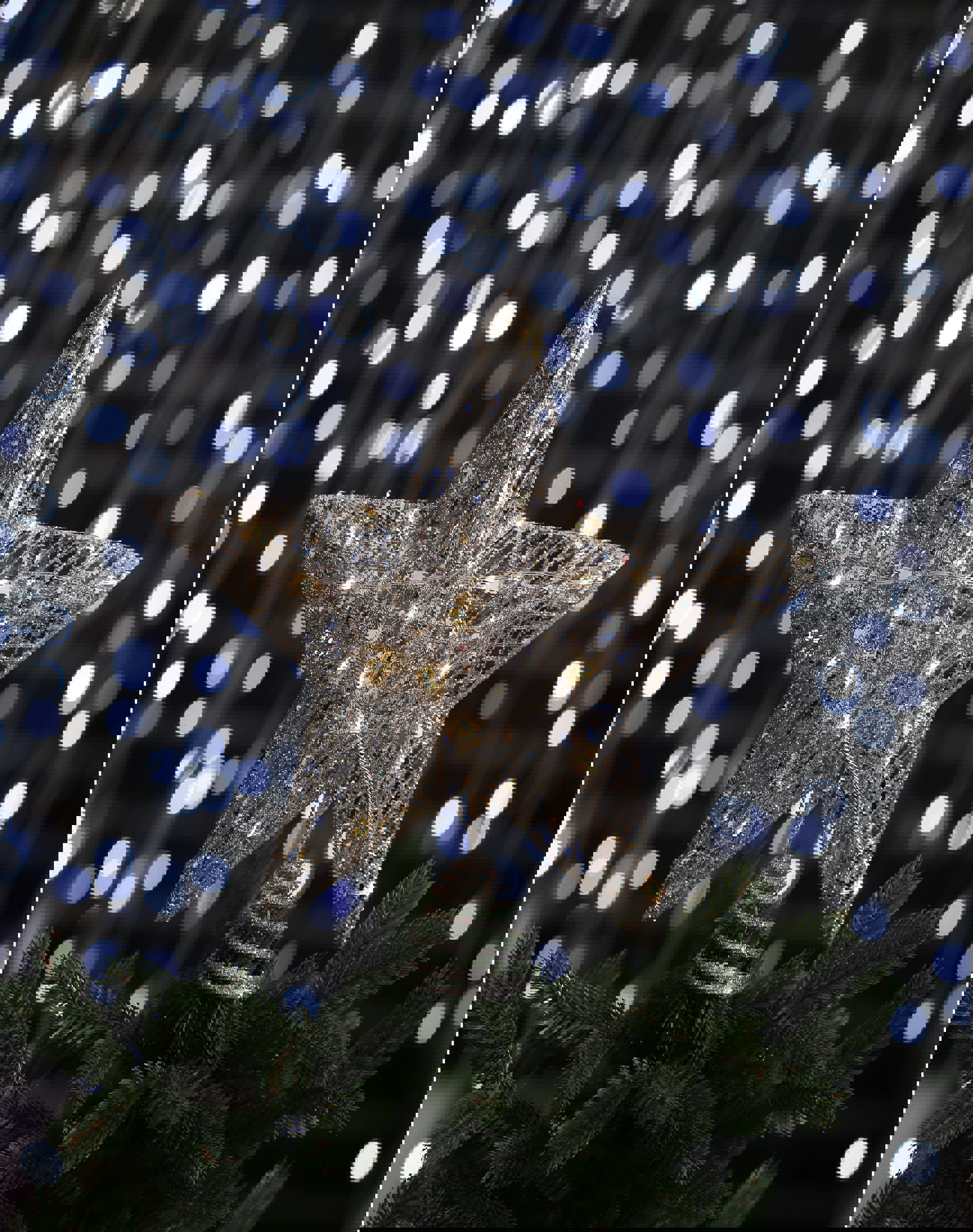 Изображение товара Верхушка на елку Звезда с диодами 25 см серебристая Merry green DX202-SI-04