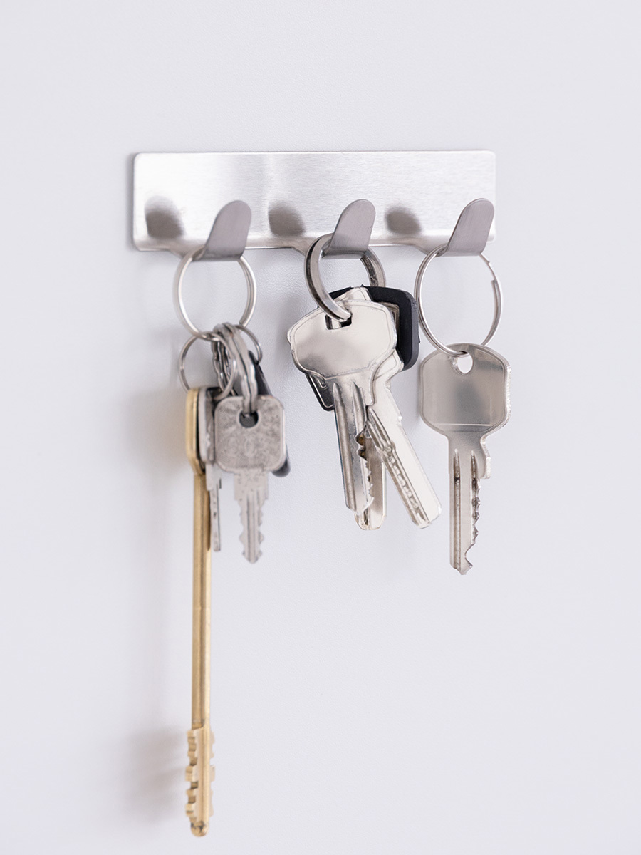 Изображение товара Крючок для одежды из нержавеющей стали на липучке серый 12x2.5 см Денастия