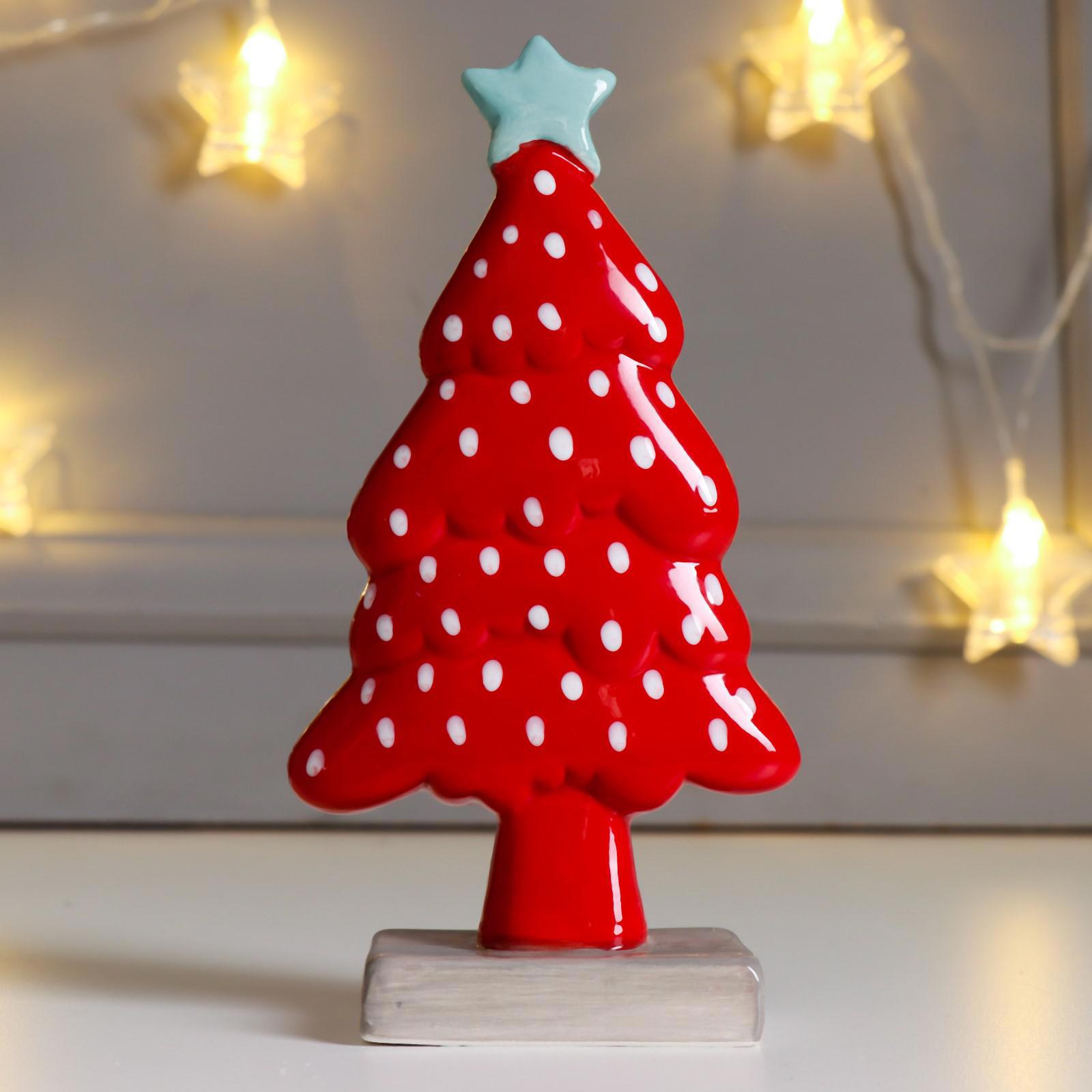 Изображение товара Декоративная фигура SIMALAND Ёлочка со звездой на макушке 16,5x4x8,3 см