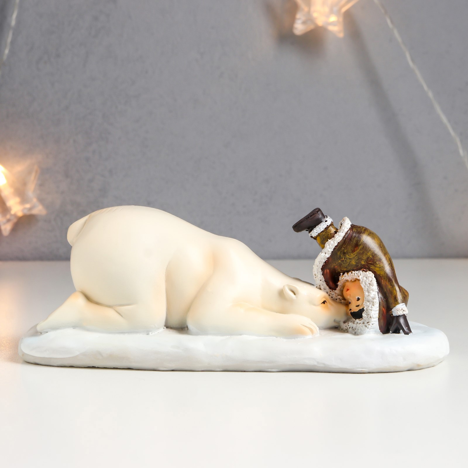 Изображение товара Новогодняя фигурка Simaland Белый медведь и малыш - игры Севера 6x7x17.5 см