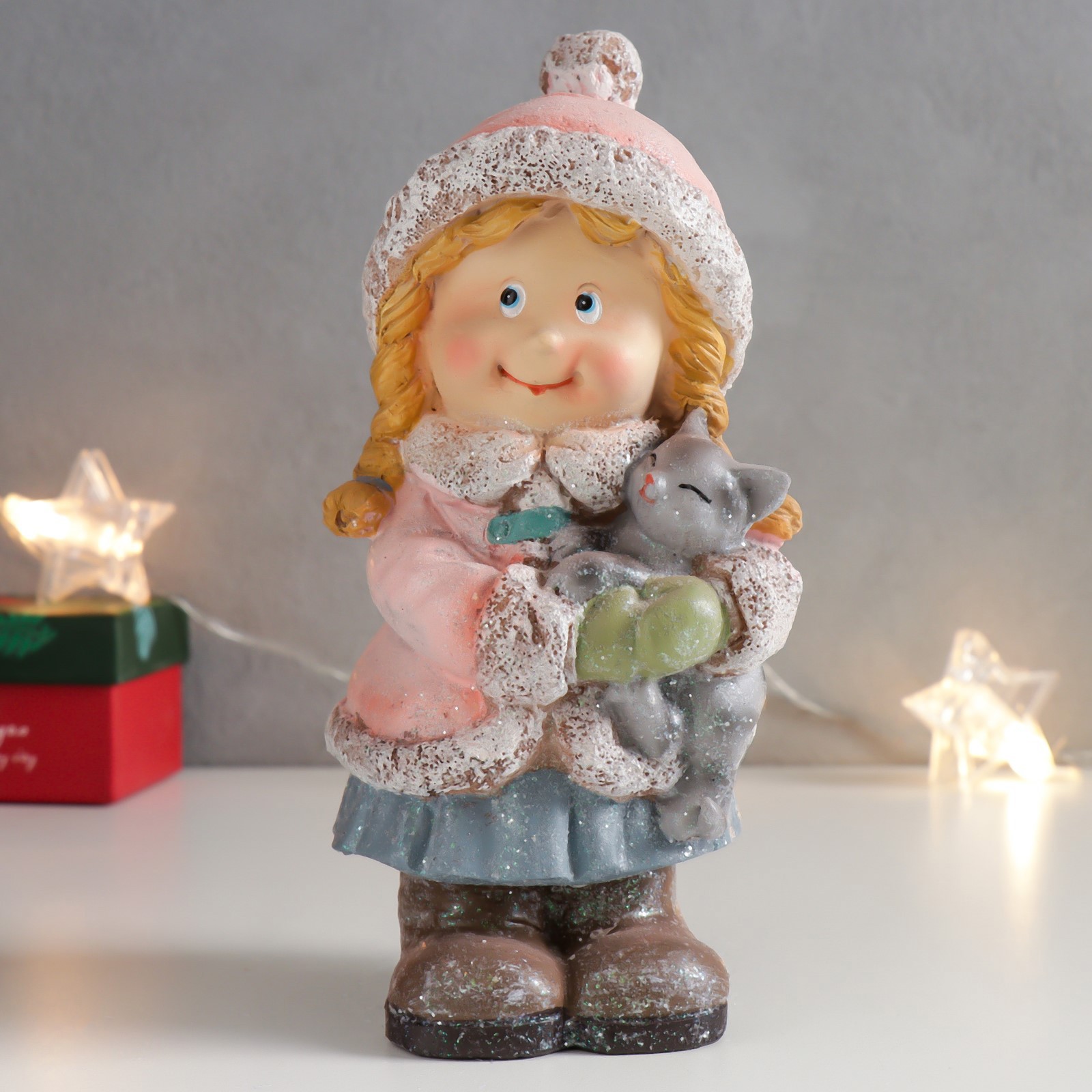 Изображение товара SIMALAND Малышка в розовой шубке с котёнком, 9,5×10 см