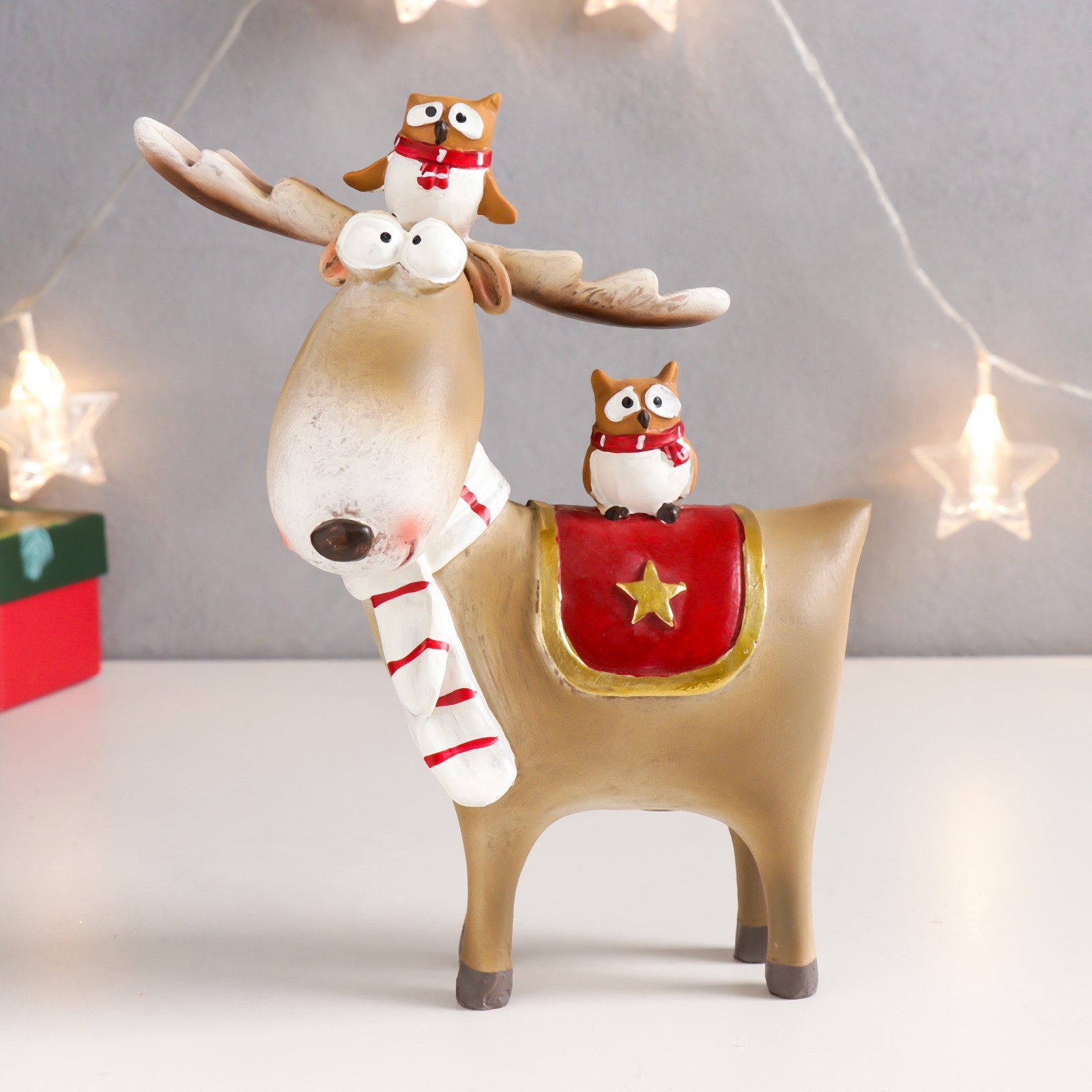 Изображение товара Новогодняя фигурка Simaland Новогодний олешка с совушками на спине 20x16.5x7 см