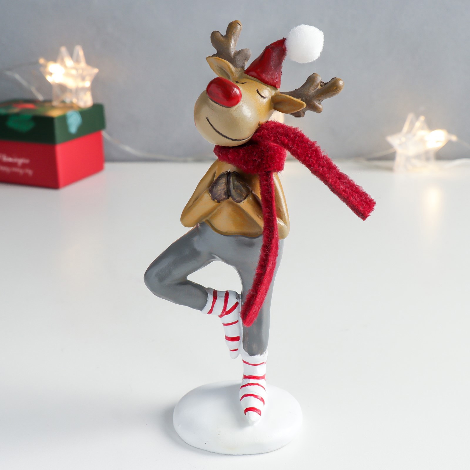 Изображение товара Новогодняя фигурка Simaland Олень - йог Врикшасана 7.7x5x16.5 см