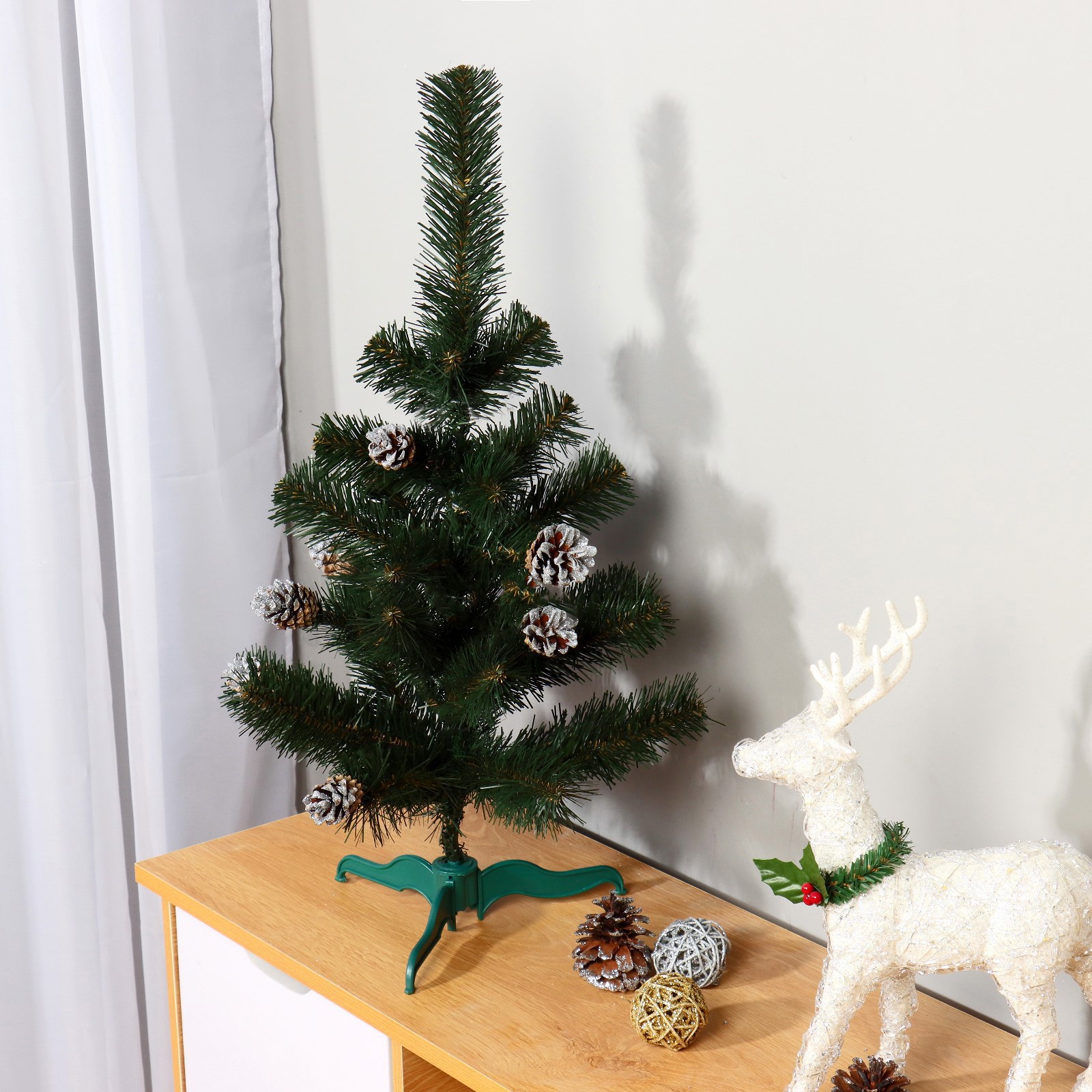 Изображение товара Ель новогодняя искусственная Рождественская 60 см Зимнее волшебство