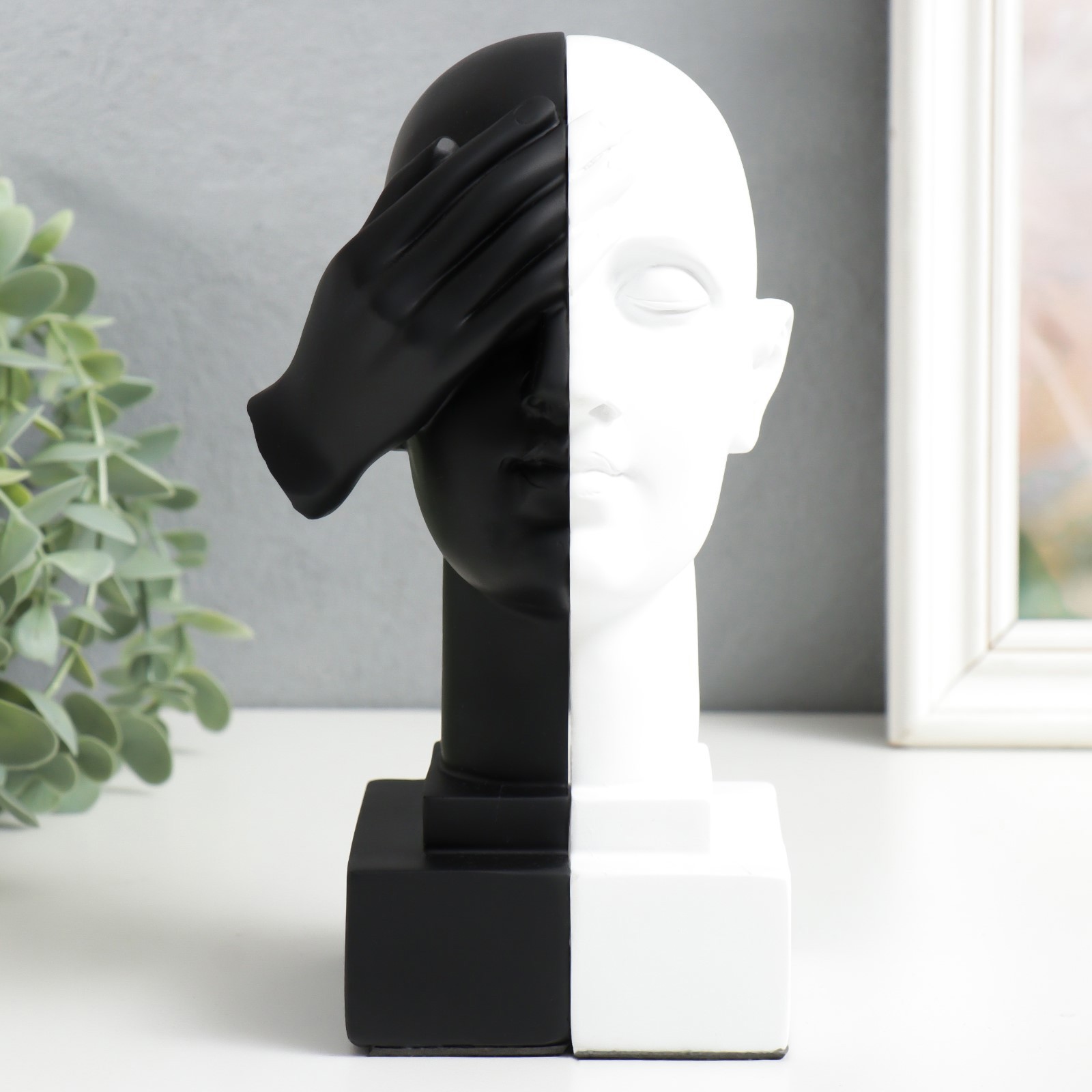 Изображение товара Держатель для книг "С закрытыми глазами" набор 2 шт чёрно-белый 9x10.5x21 см