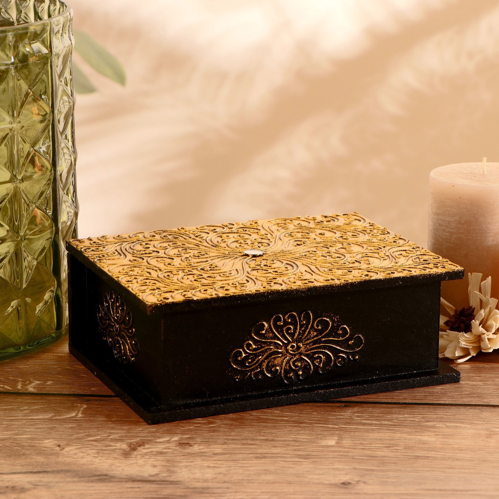 Изображение товара Шкатулка "Абстракция" 20x15x7 см дереве албезия, золото