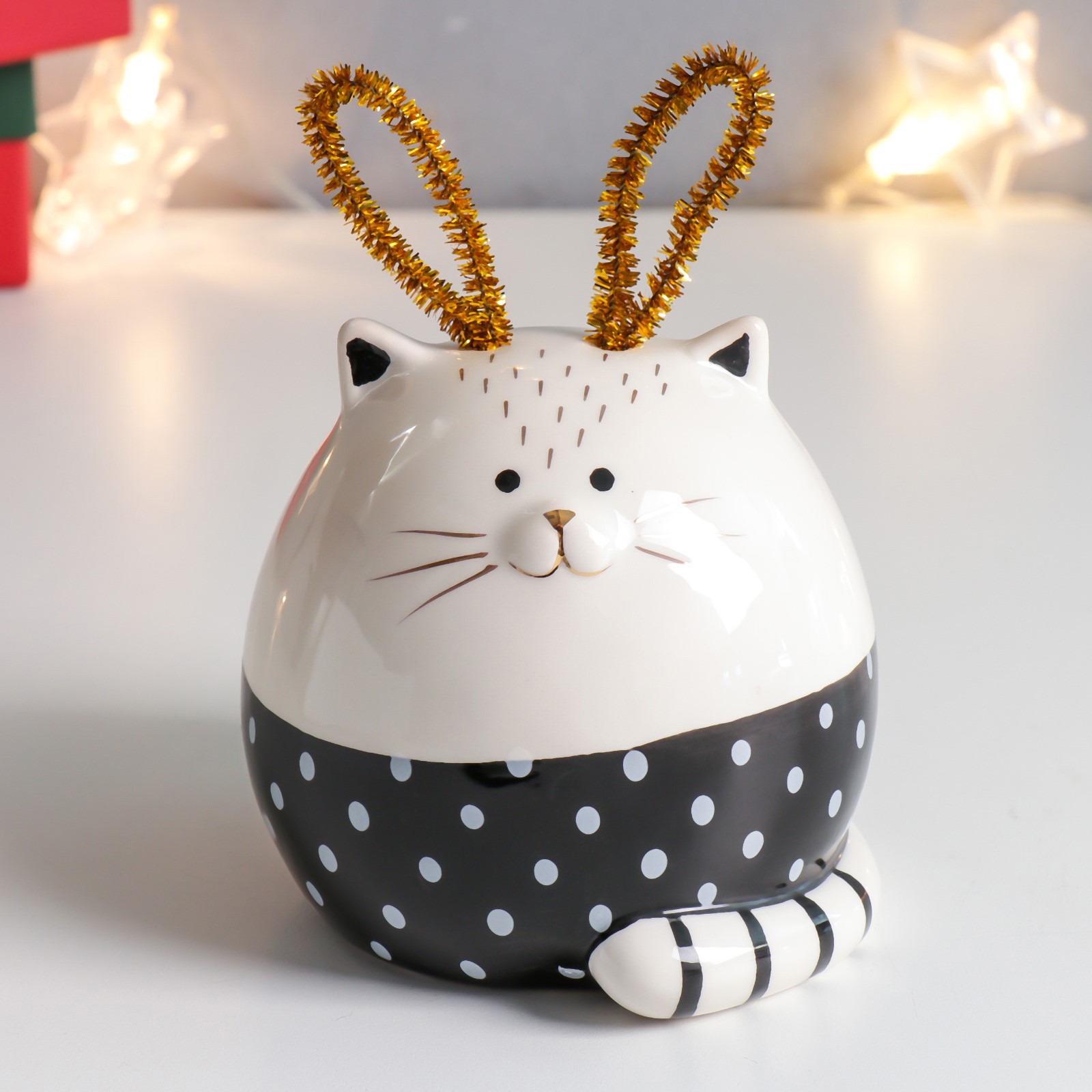 Изображение товара Котик-пузанчик с золотыми ушками, белый, 10,8 см