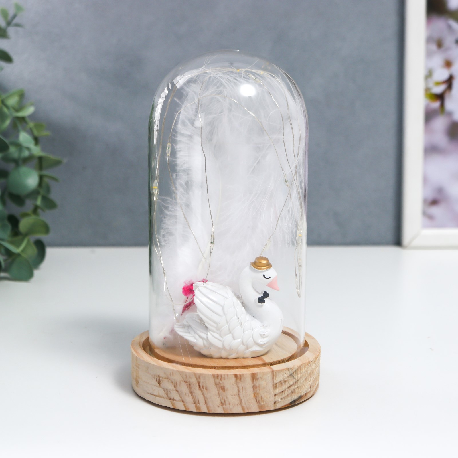 Изображение товара Фигурка Клош Белый лебедь светящаяся колба