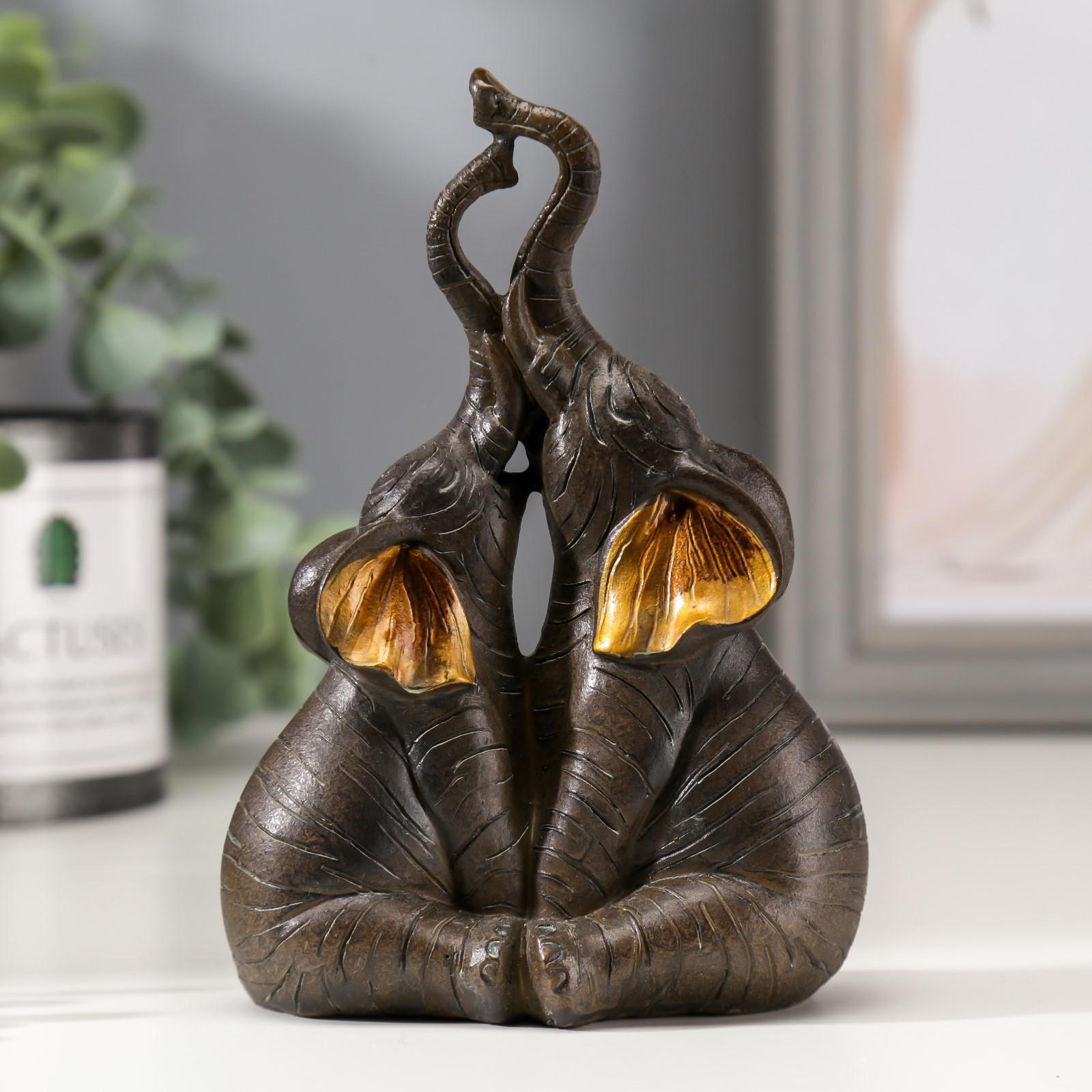 Изображение товара Фигурка "Два африканских коричневых слона" золотые ушки 13.5x5.5x9.5 см