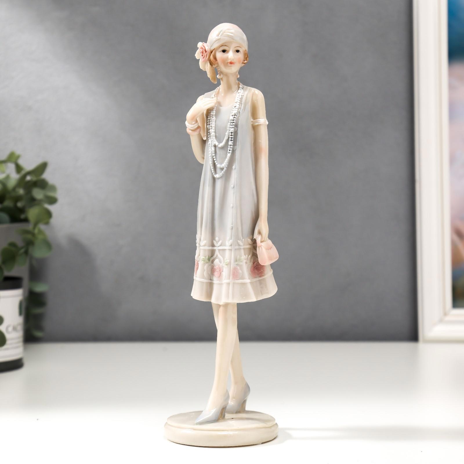 Изображение товара Фигурка "Девушка в наряде 40-х годов" 25x7x7 см