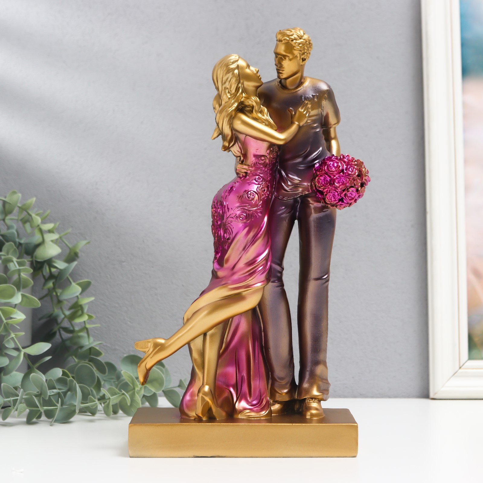 Изображение товара Фигурка "Нежная встреча" розово-фиолетовый 7x14.5x28 см