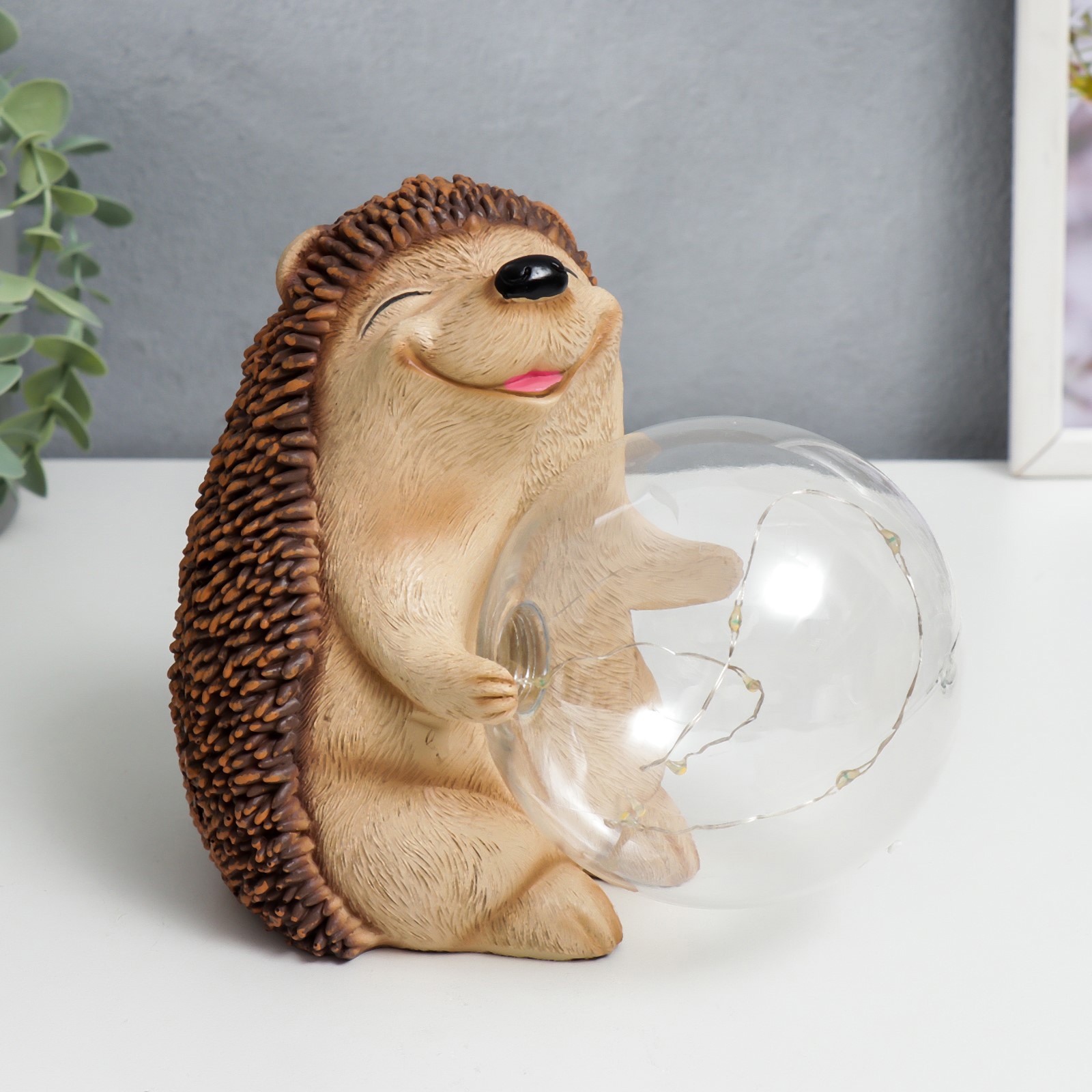 Изображение товара Фигурка с подсветкой "Ёжик и мыльный пузырь" от солнечной батареи 15.5x12x17 см