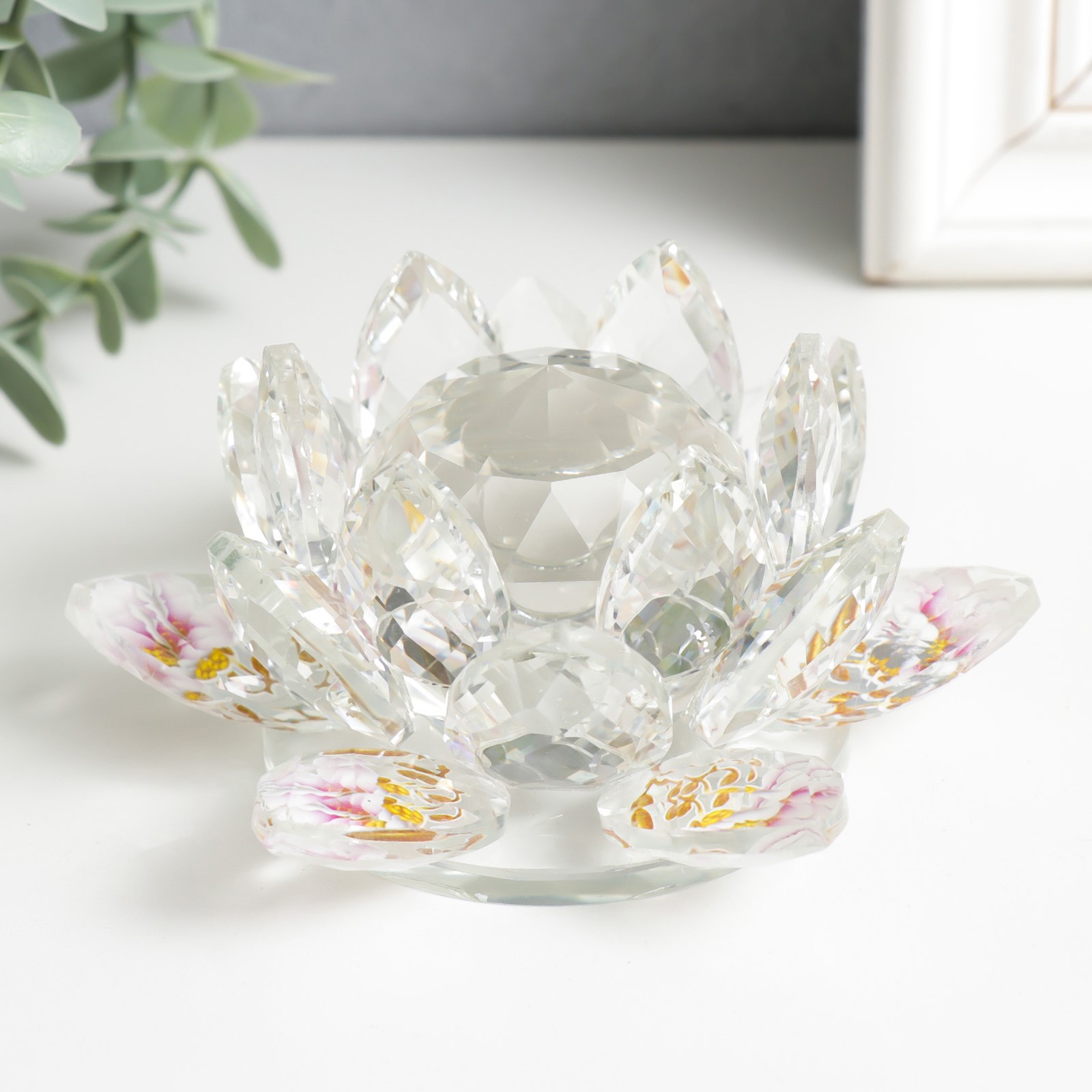 Изображение товара Фигурка "Лотос прозрачный на лепестках лотосы" 7x13.5x13.5 см