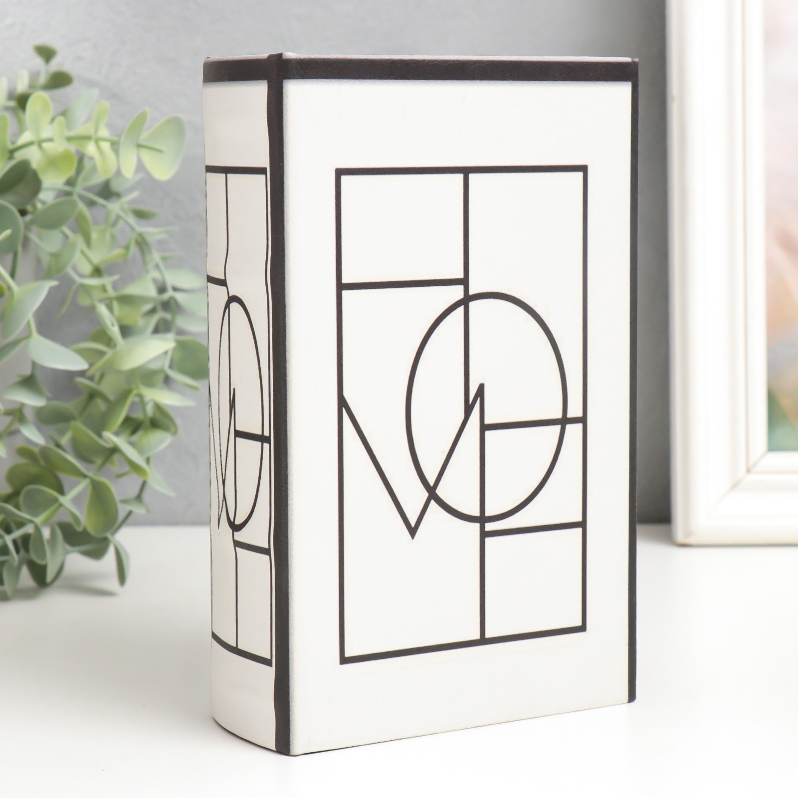 Изображение товара Сейф-книга шкатулка "Home. Дизайн" белая 17x11x5 см Изображение товара Сейф-книга шкатулка "Home. Дизайн" белая 17x11x5 см