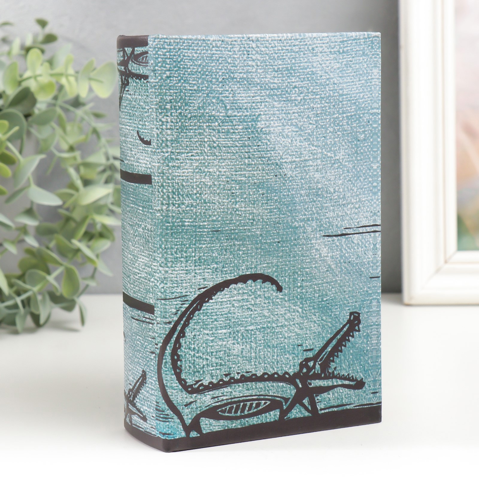 Изображение товара Сейф-книга Наскальные рисунки. Крокодил 17x11x5 см