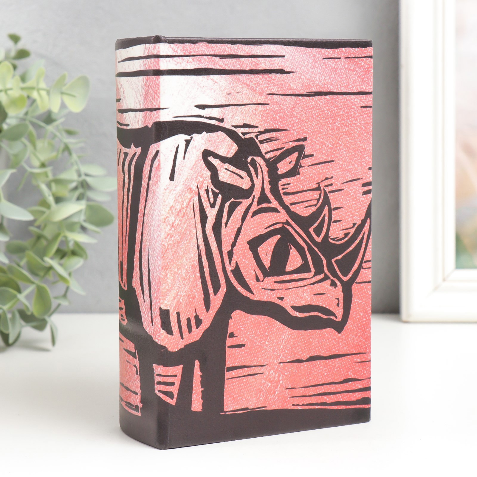 Изображение товара Сейф-книга Наскальные рисунки. Носорог — стильная шкатулка 17x11x5 см