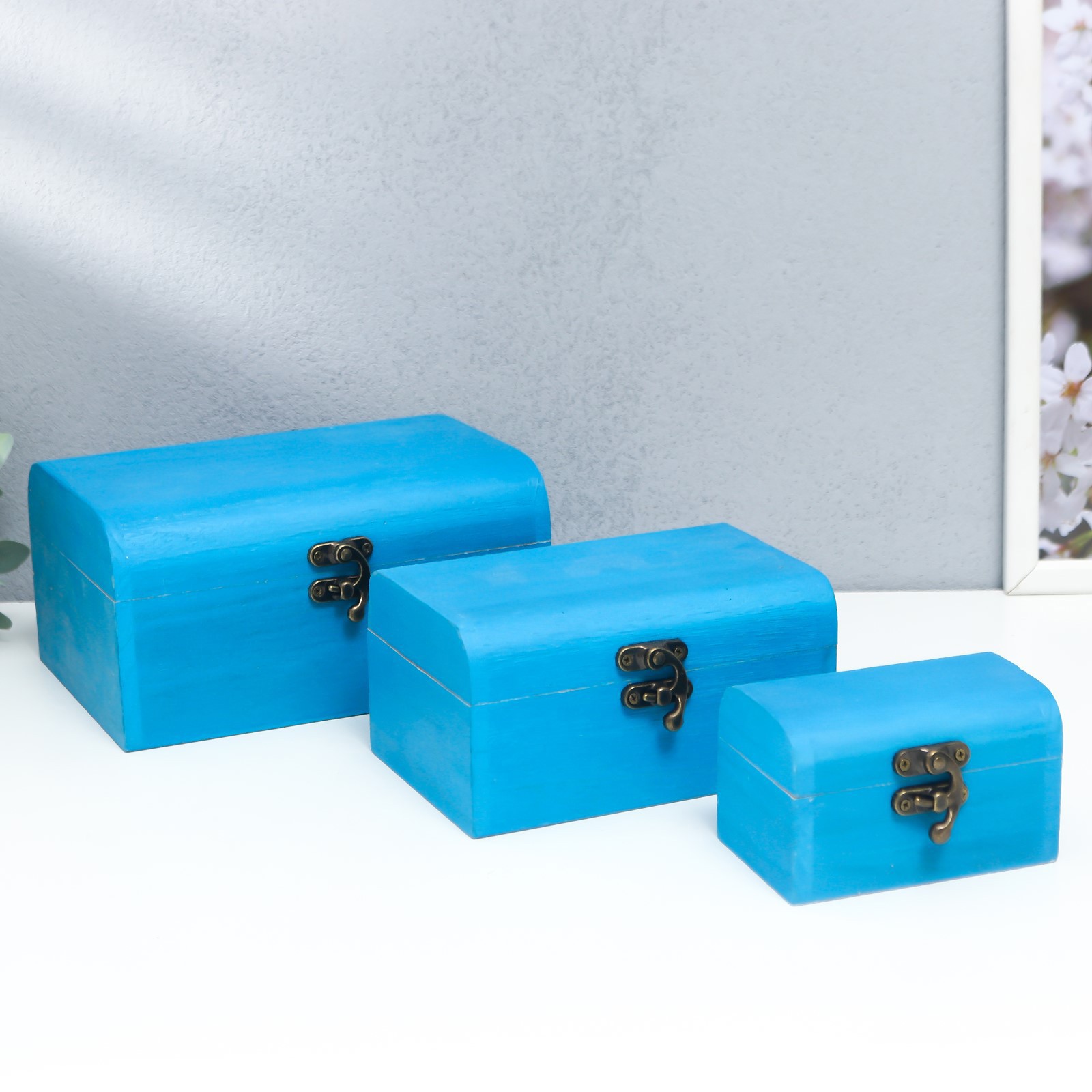 Изображение товара Шкатулка «Сундучок» набор 3 шт синяя — дерево, 6×6,5×8,8; 7,5×10×14,2; 9×17,5×13 см