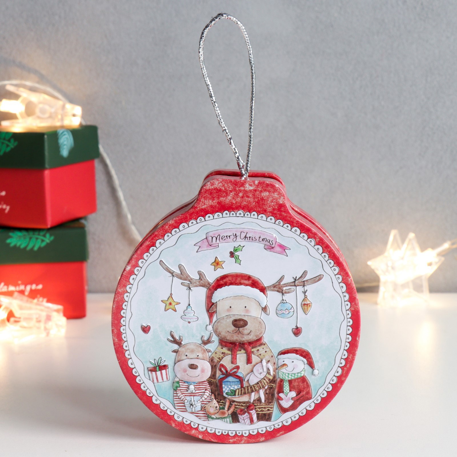 Изображение товара Шкатулка шар "Олень с ёлочными игрушками" 4x11x12 см