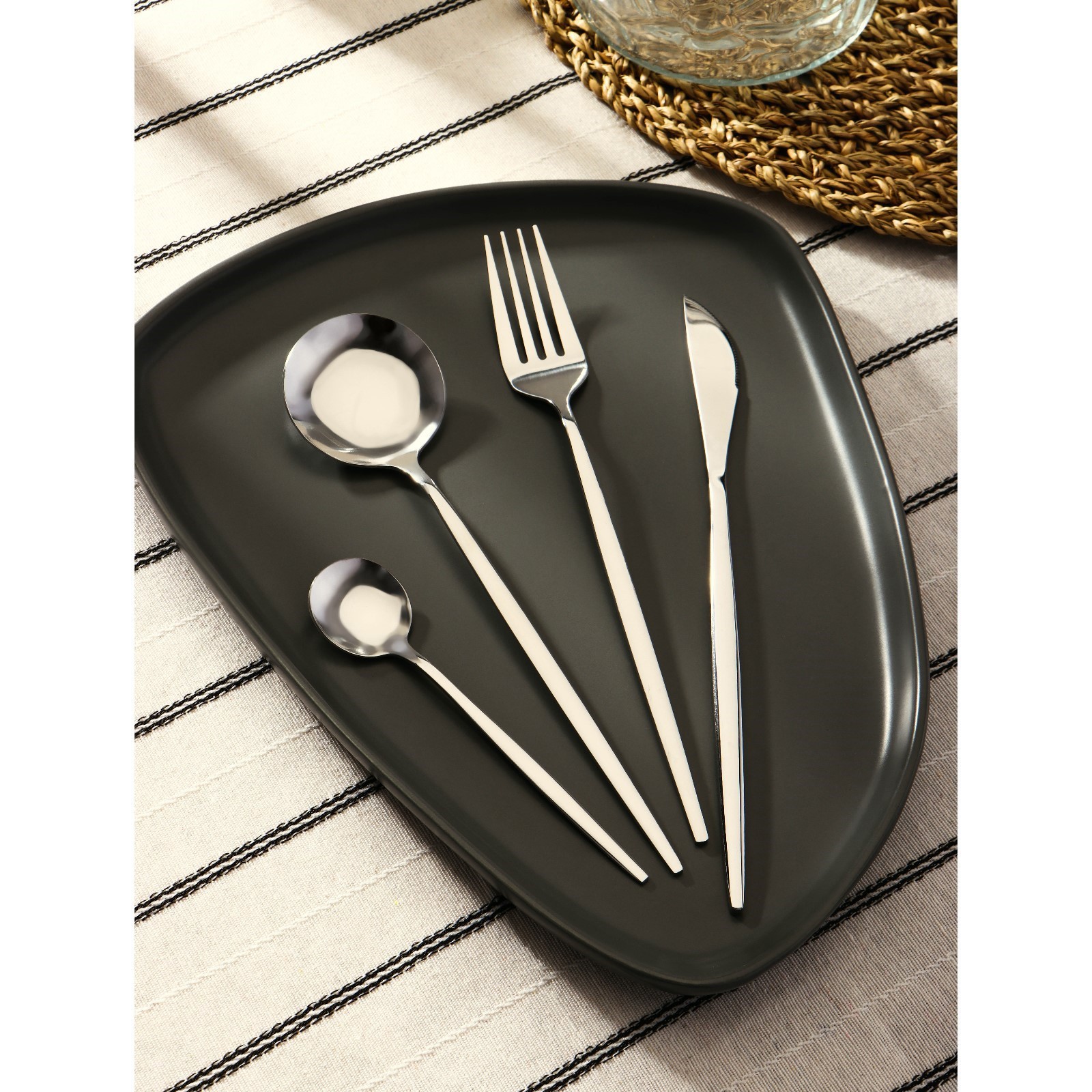 Изображение товара Набор столовых приборов 4 предмета Magistro Блинк нержавеющая сталь