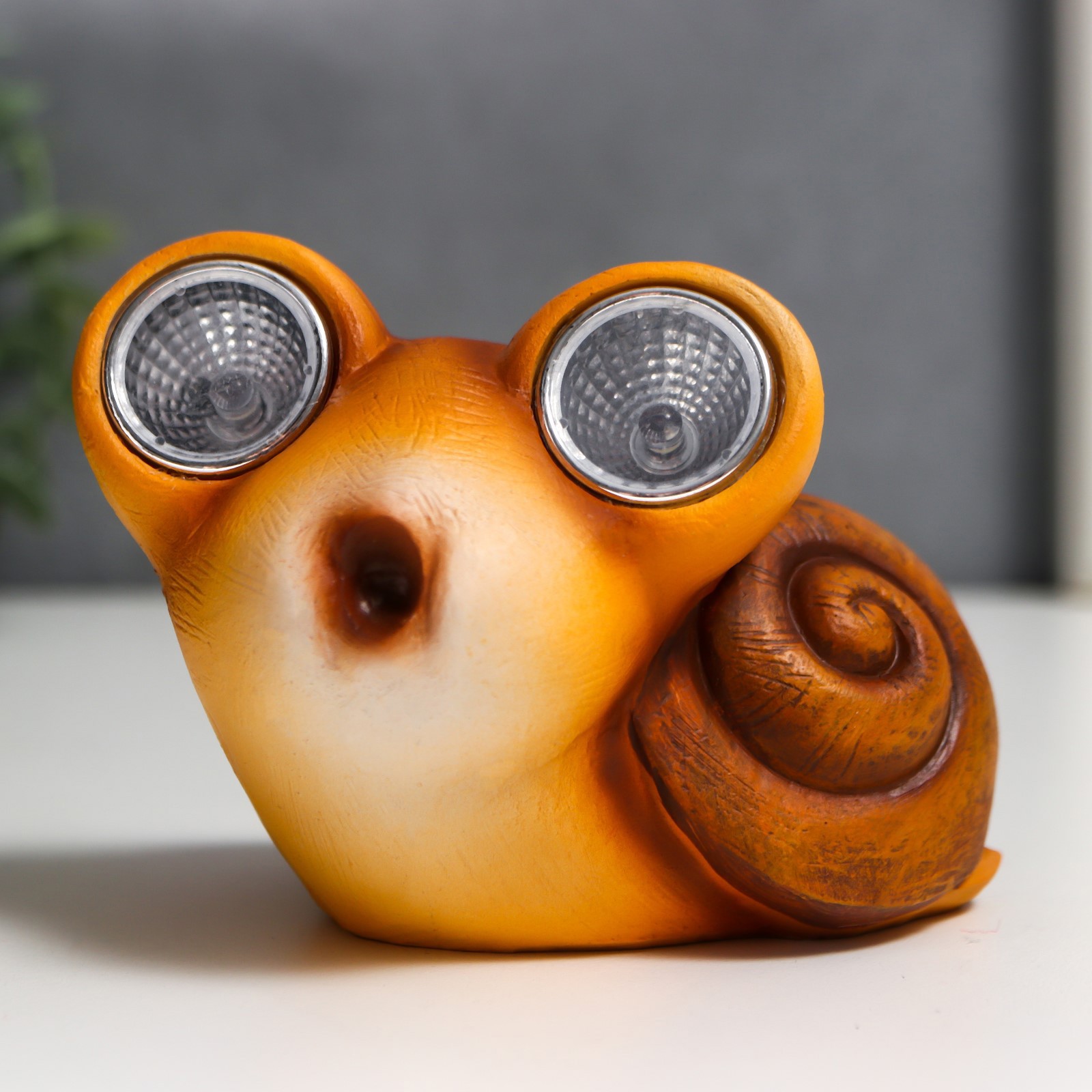 Изображение товара Удивлённая улитка: декоративная фигура с подсветкой на солнечной батарее